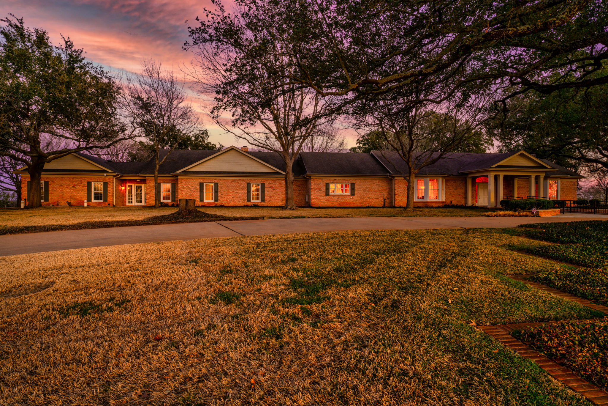 main property photo 8
