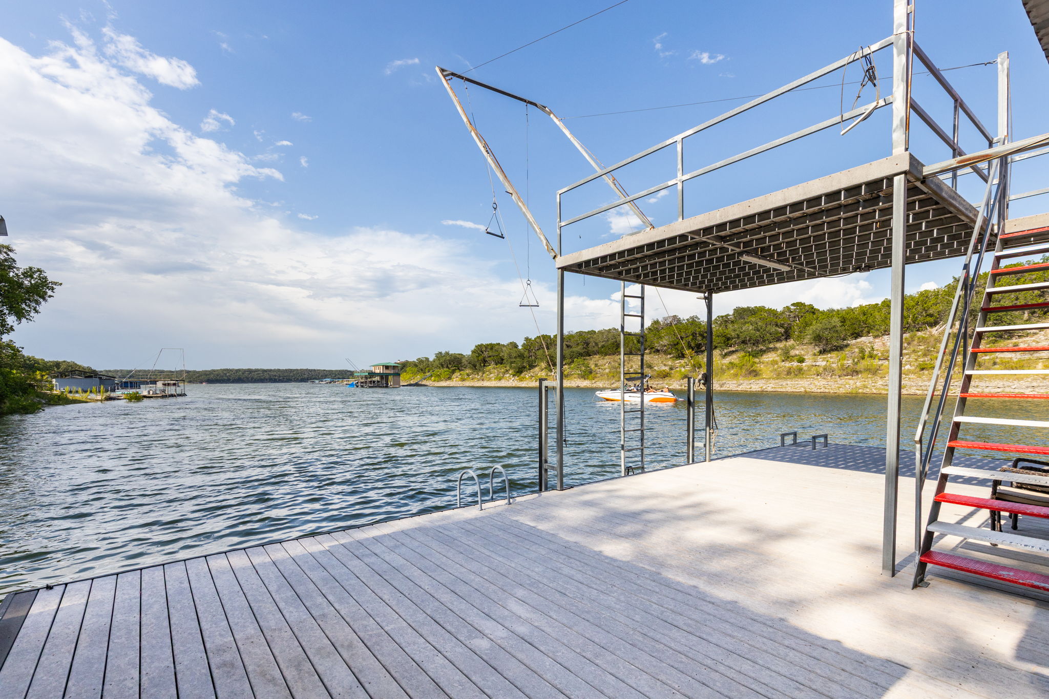 main property photo 25