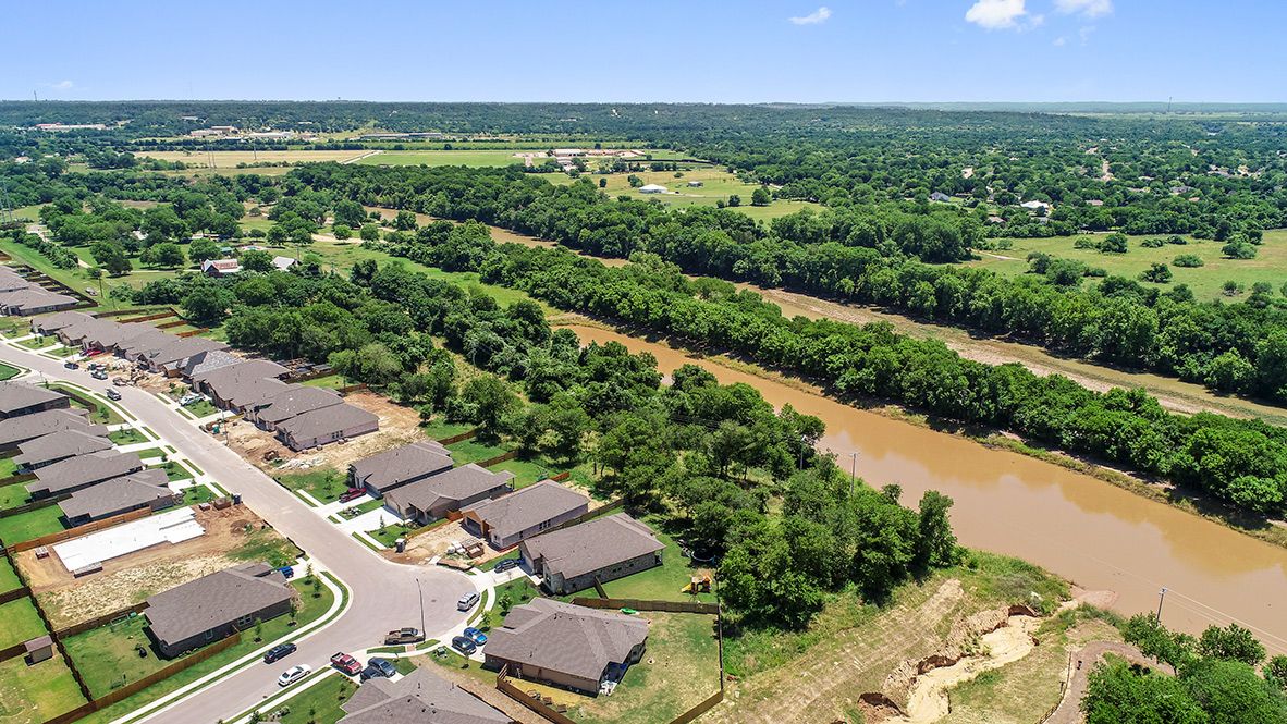 main property photo 36
