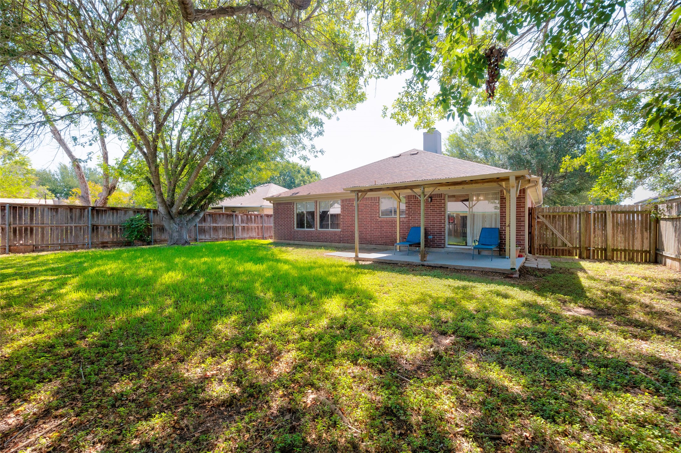 main property photo 36