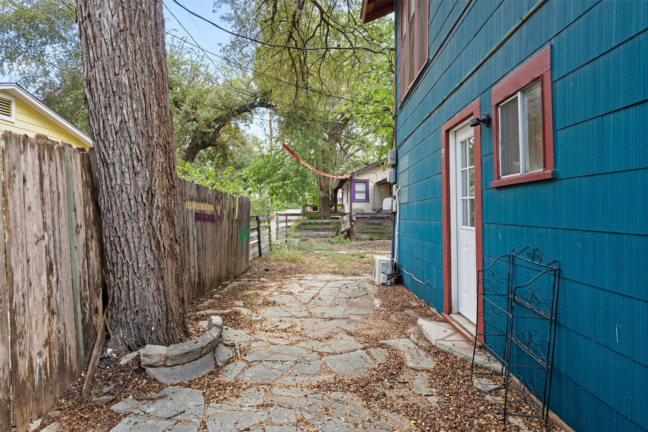 main property photo 17