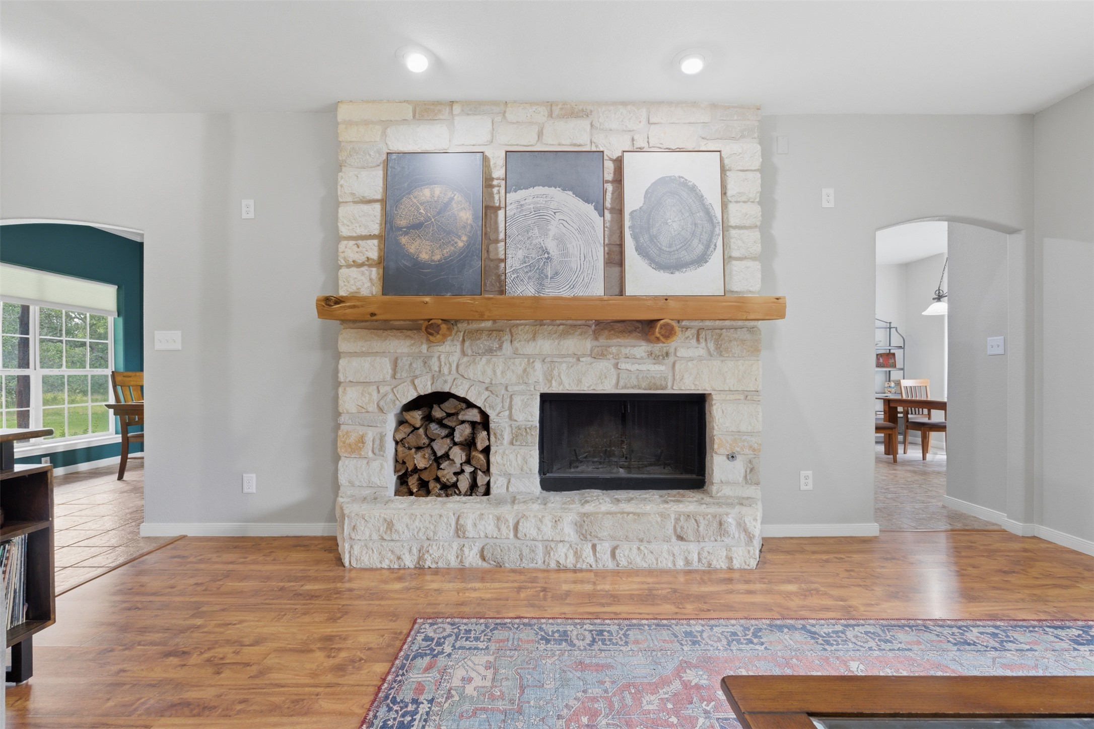 main property photo 7