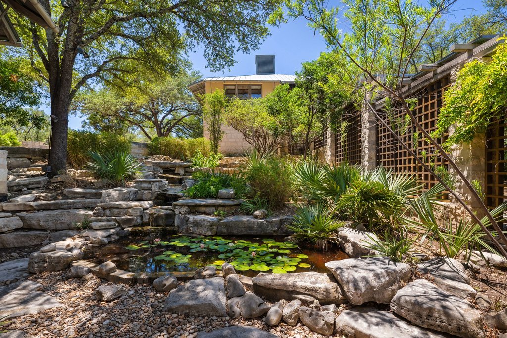 main property photo 15