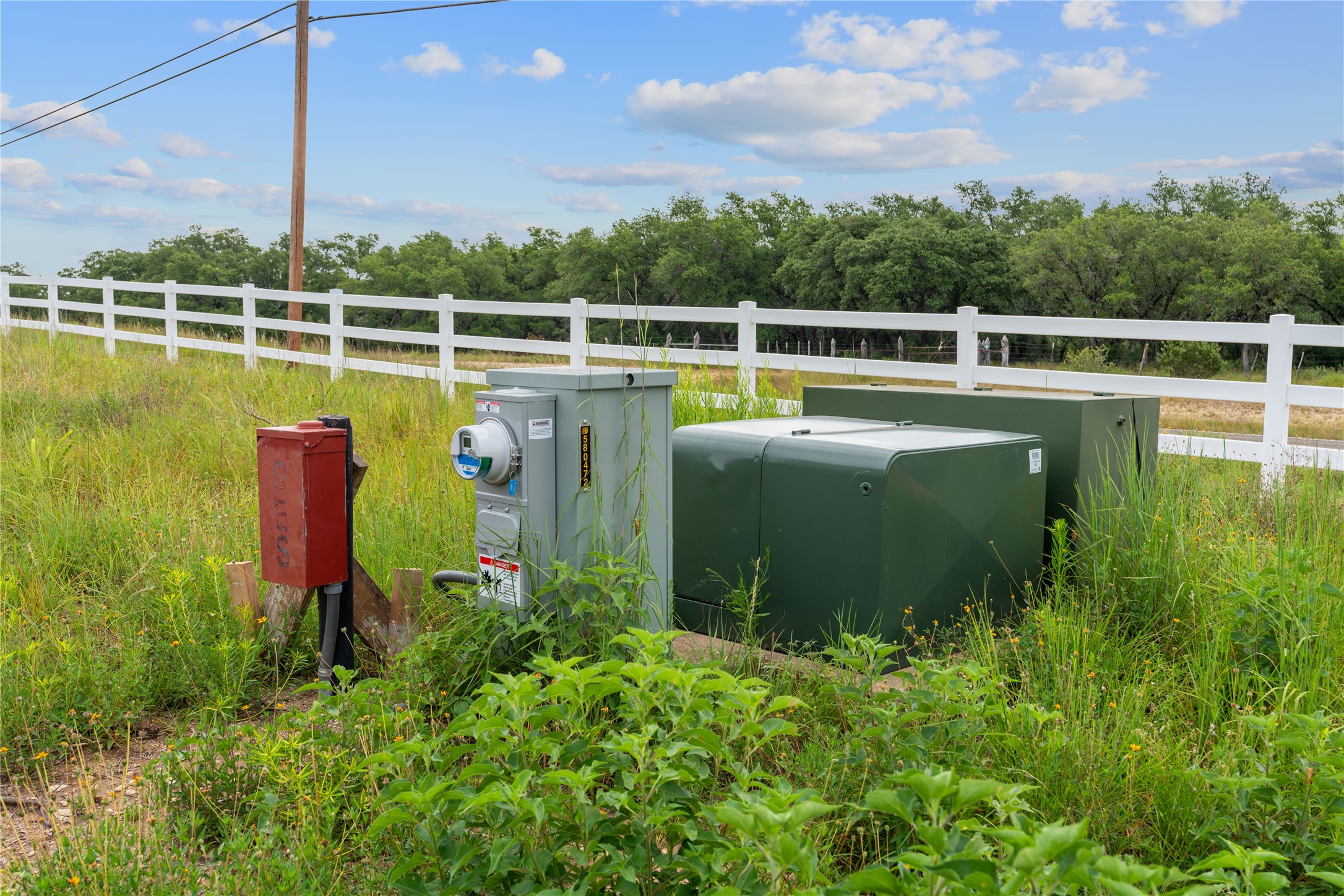 main property photo 11