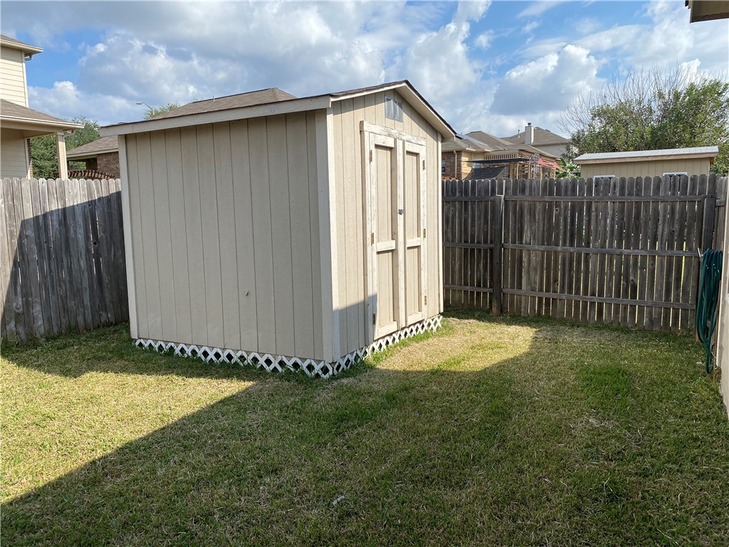 main property photo 21