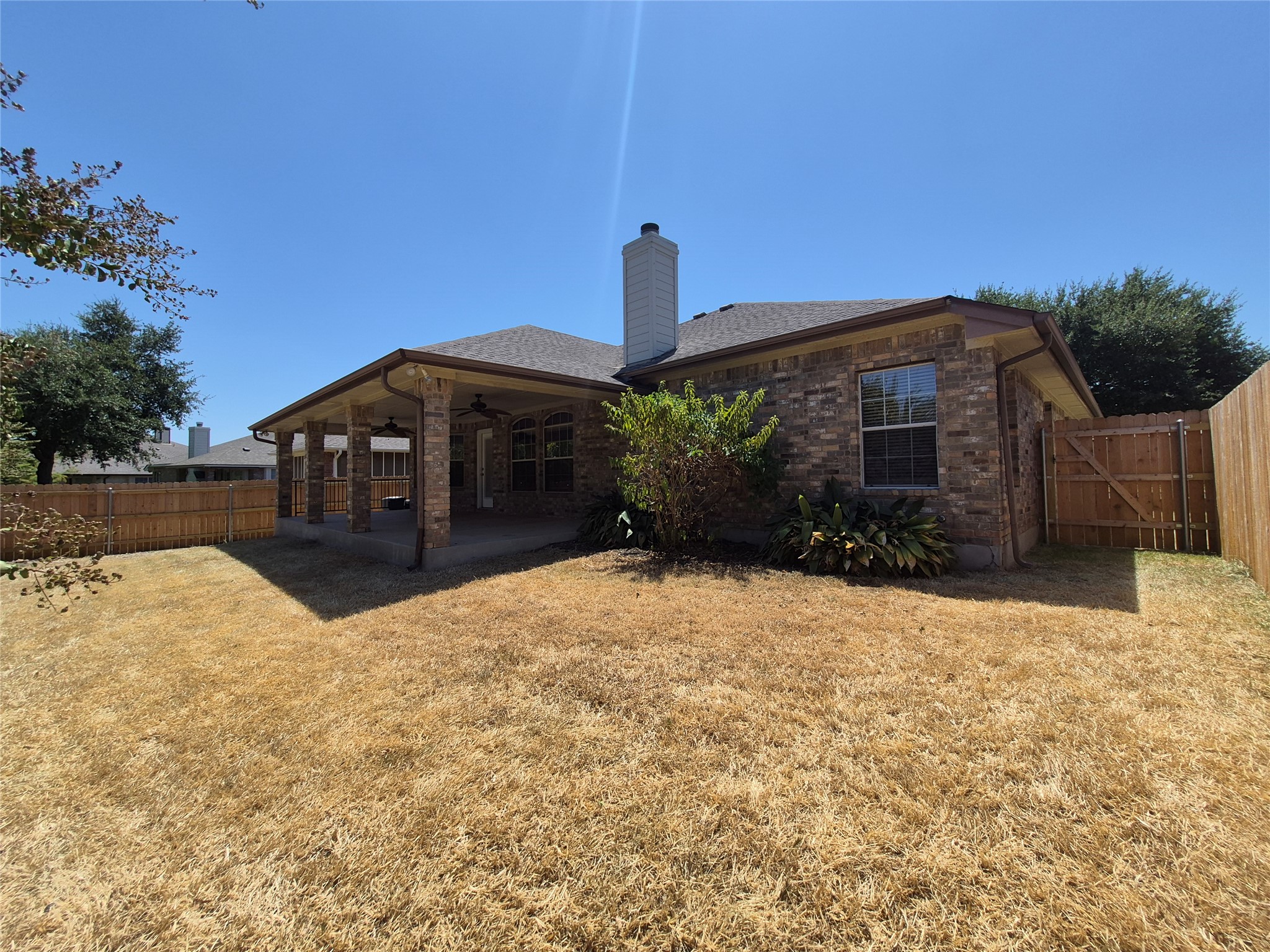 main property photo 24