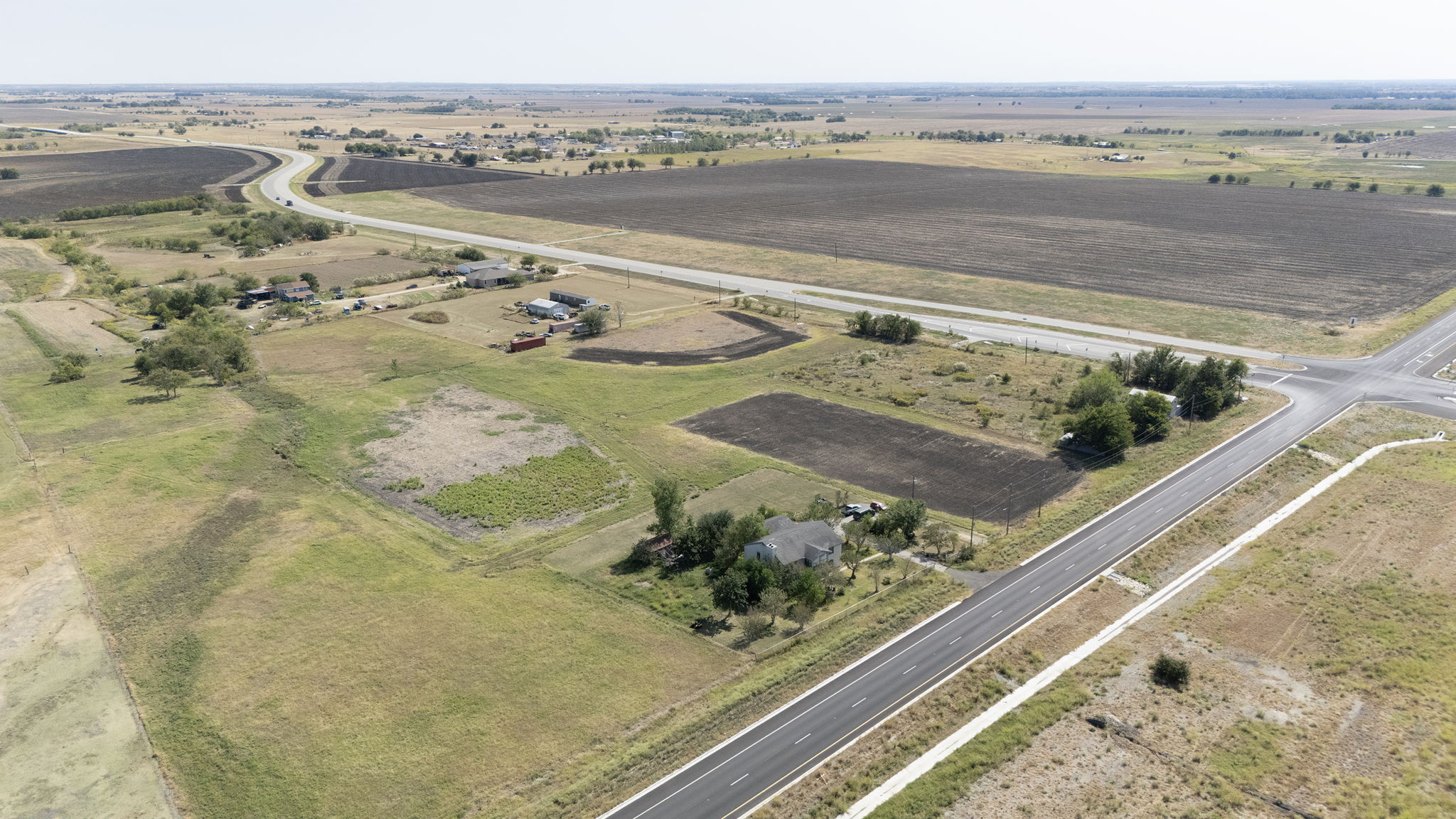 main property photo 15