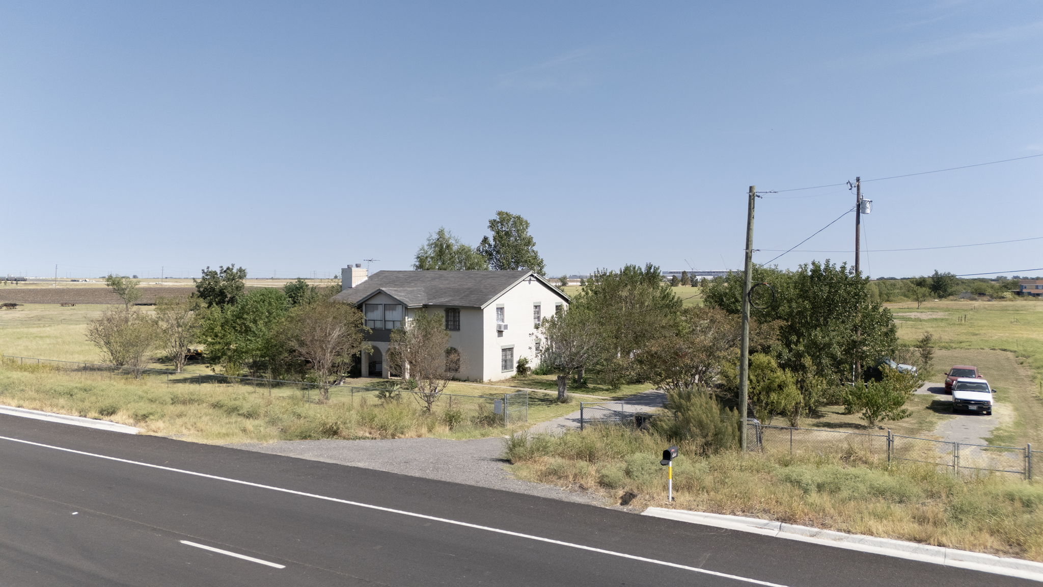 main property photo 25