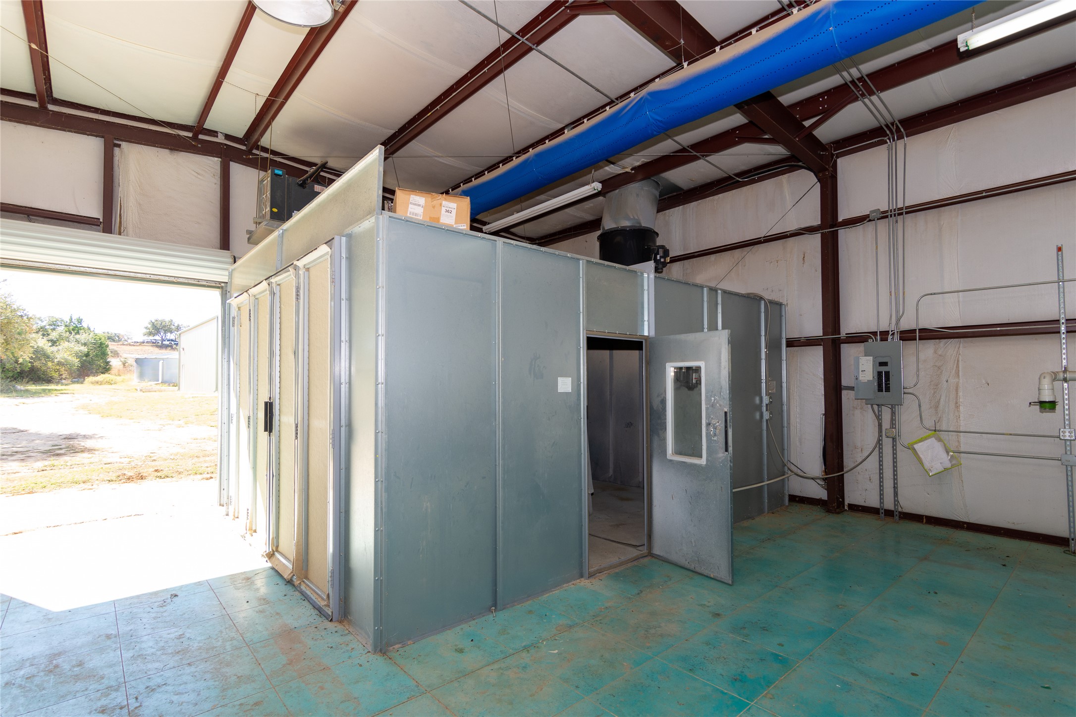 main property photo 3