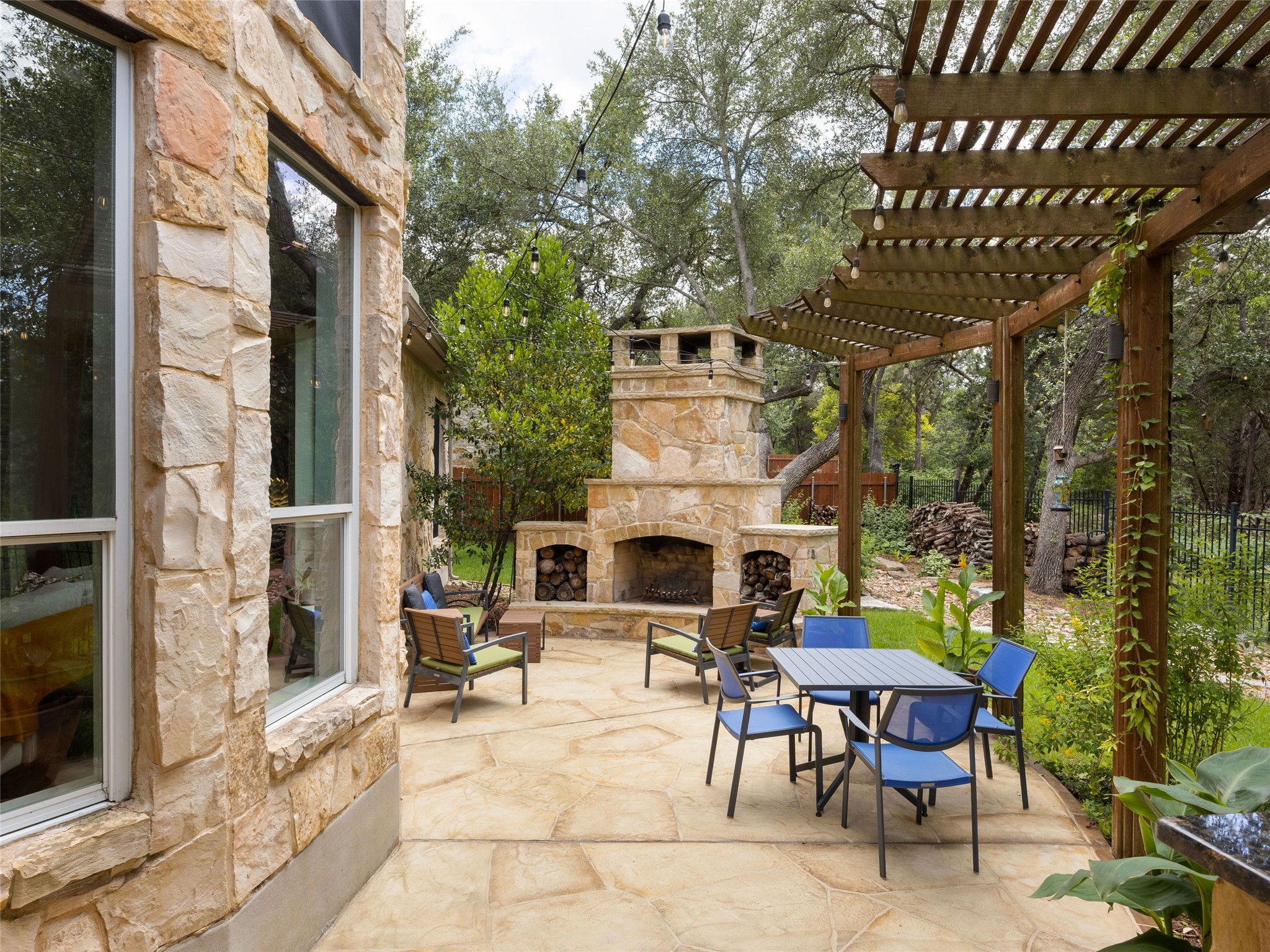 main property photo 38