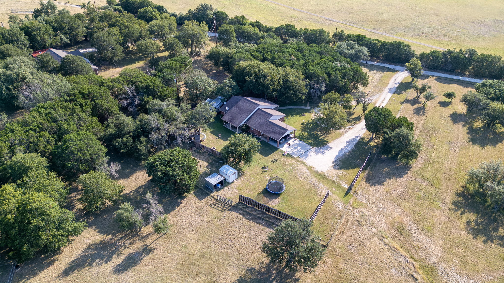 main property photo 24