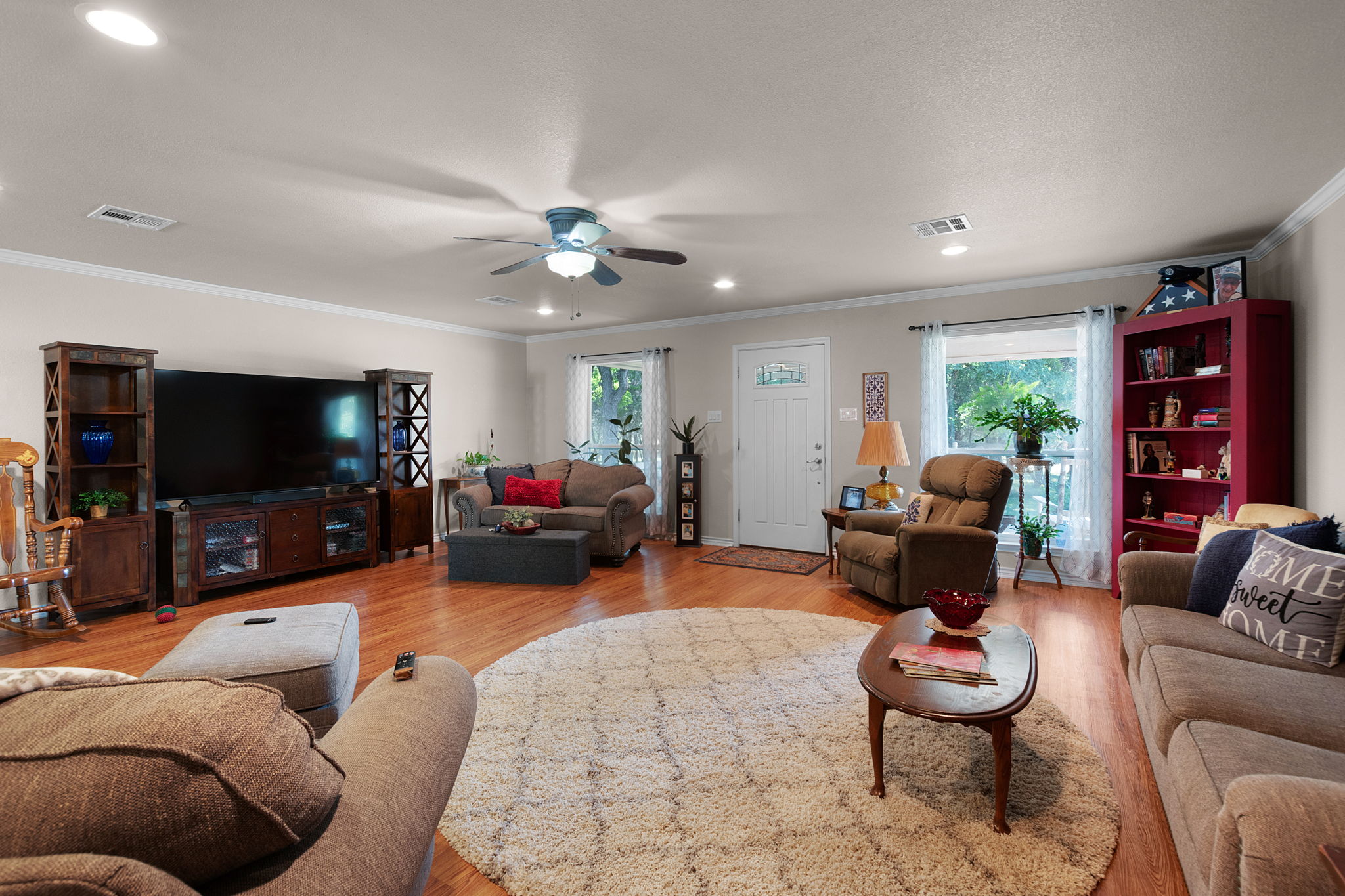 main property photo 5