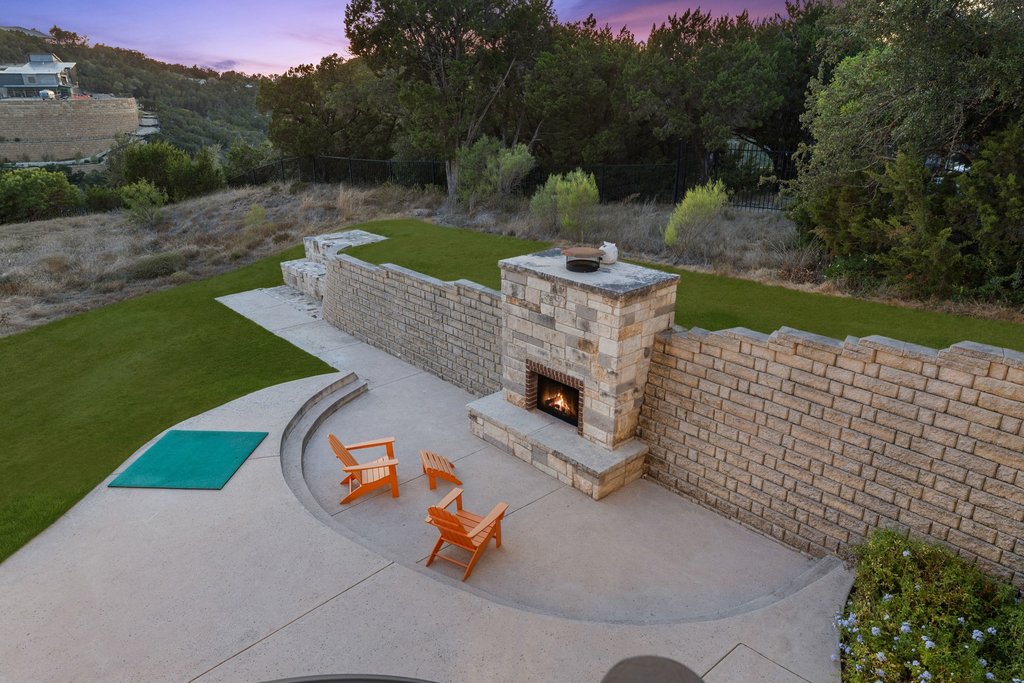 main property photo 26