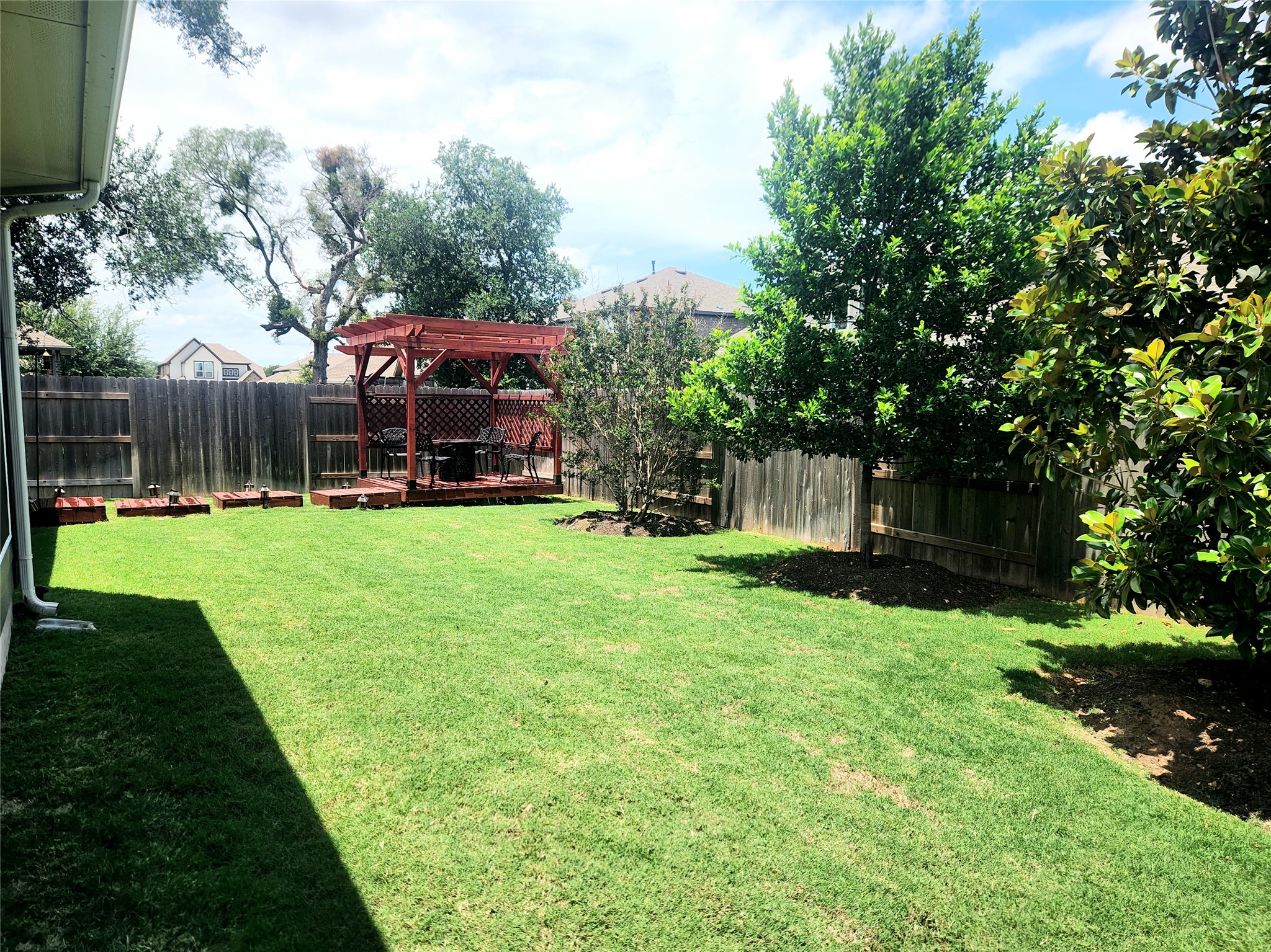 main property photo 31