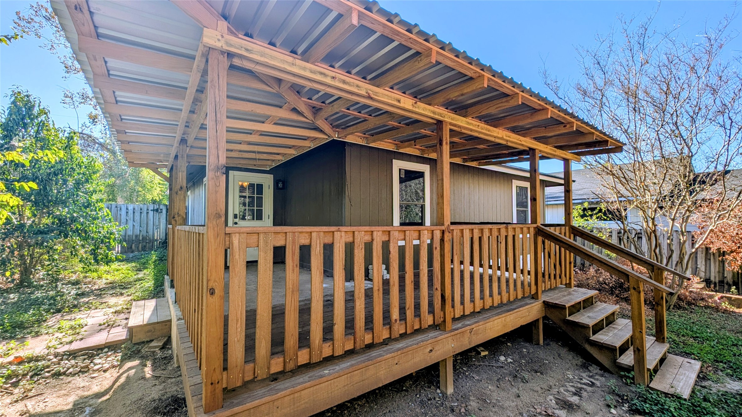 main property photo 20
