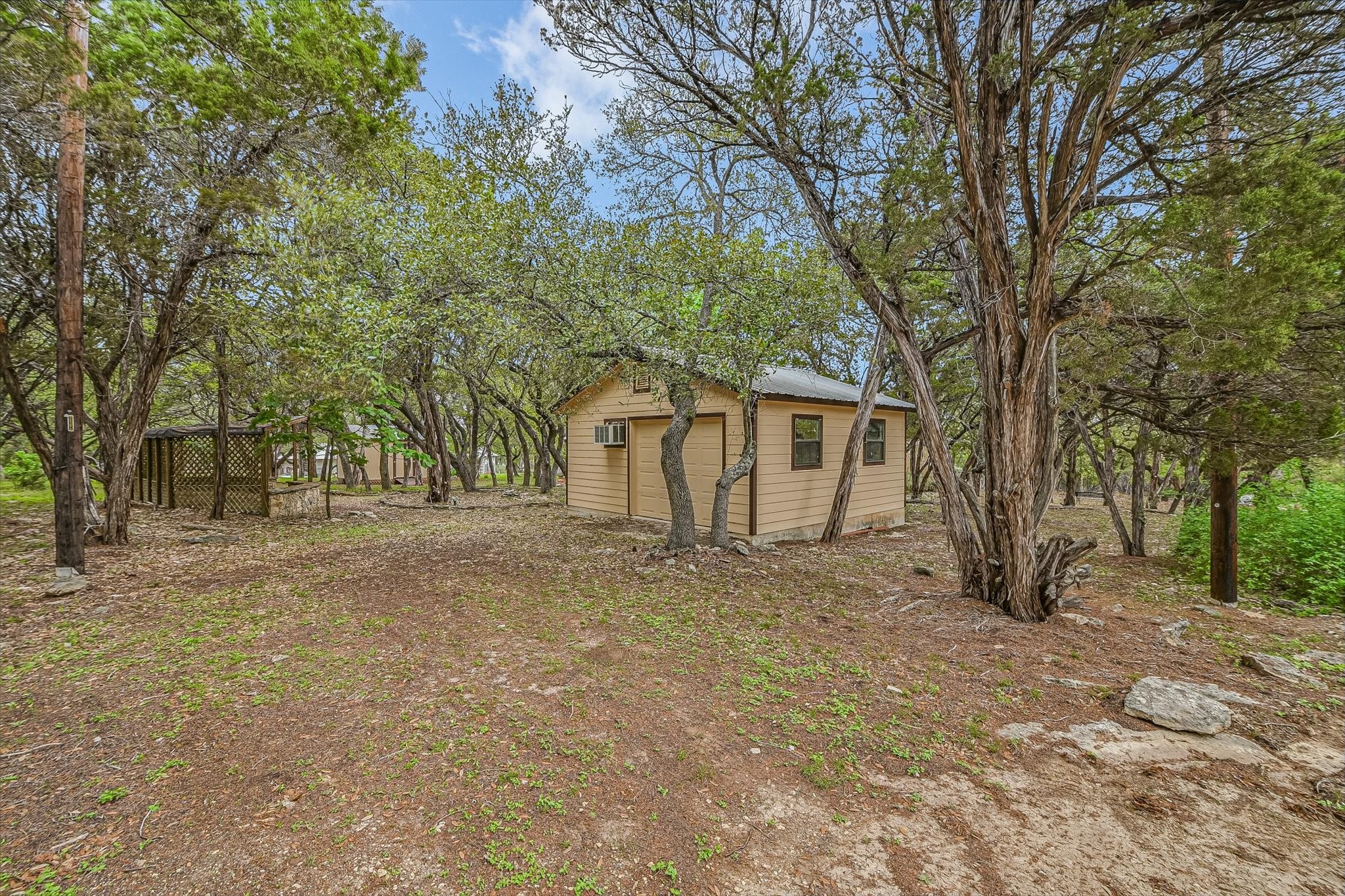 main property photo 26