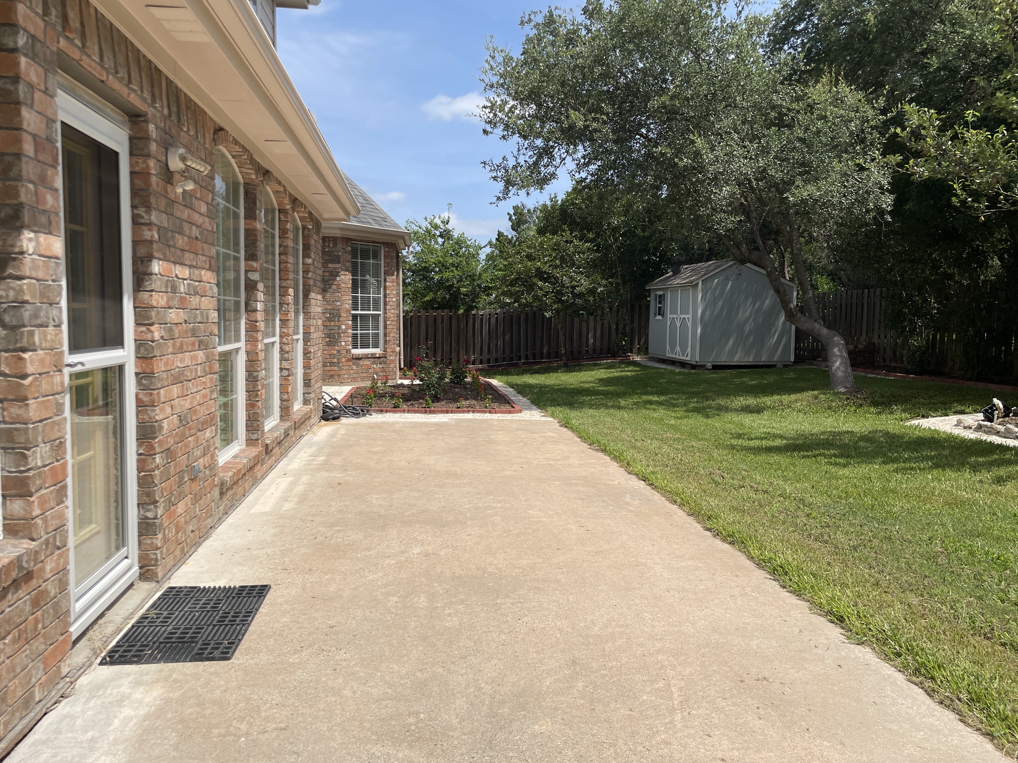 main property photo 30
