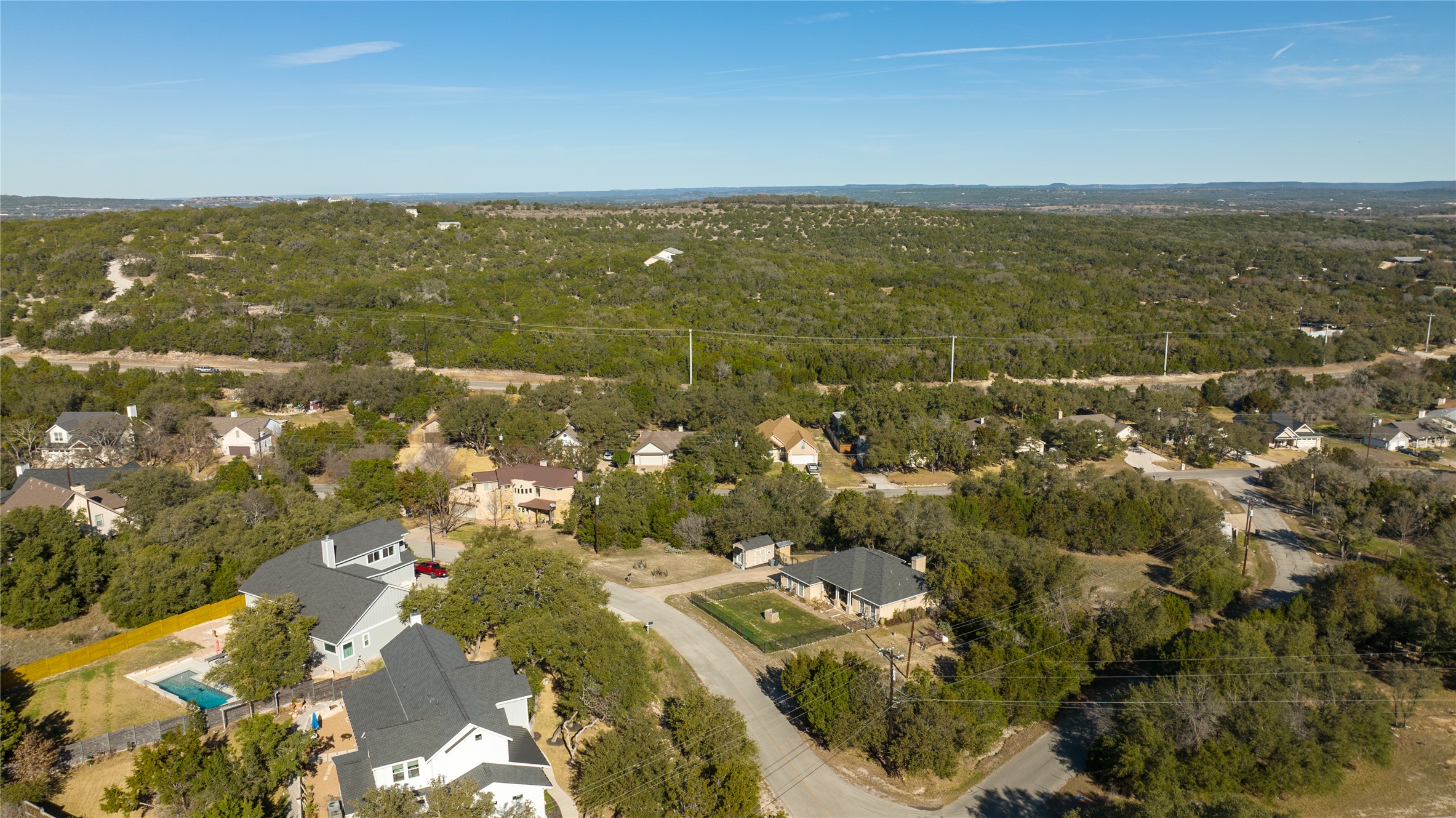 main property photo 10