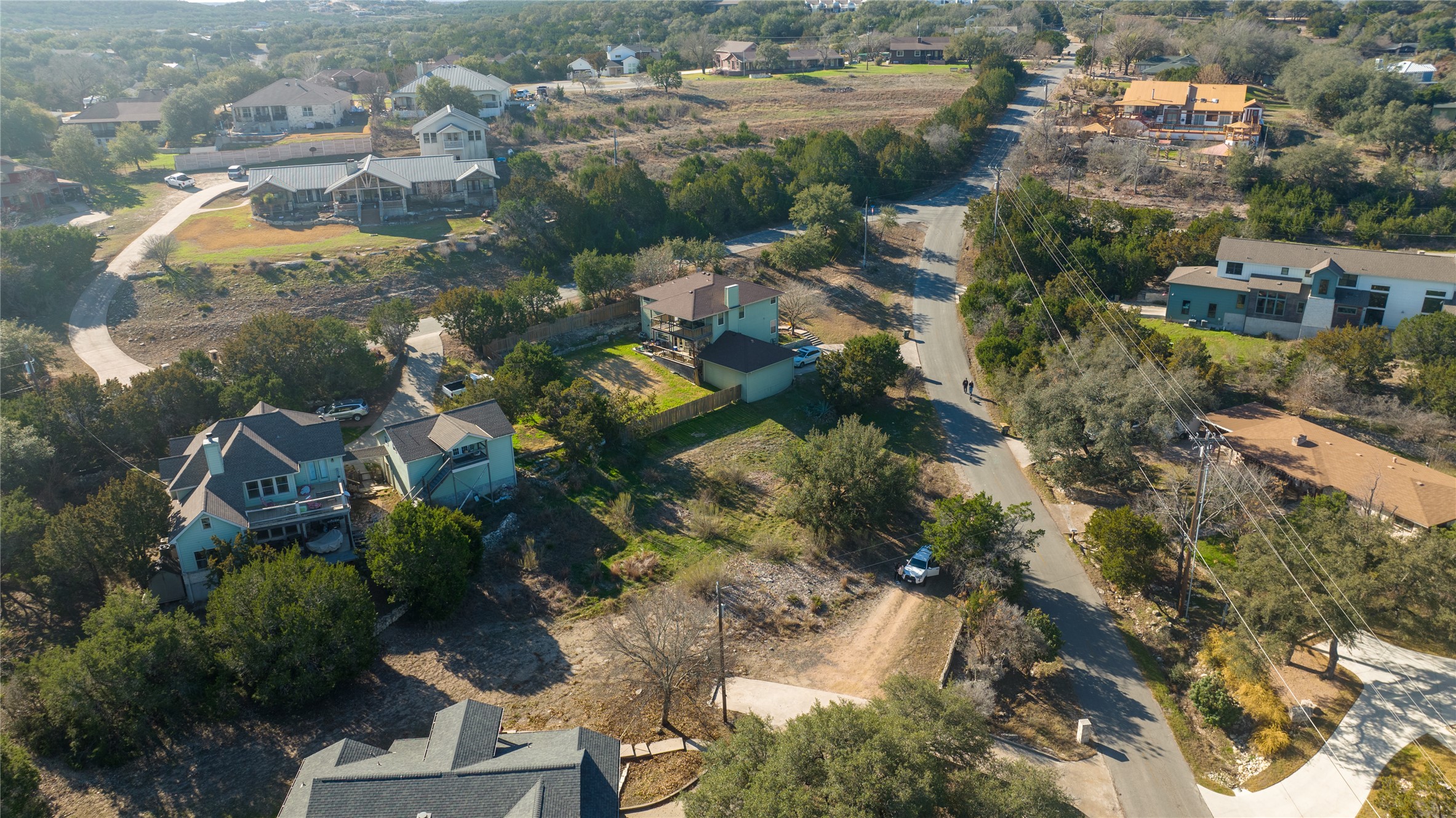 main property photo 11