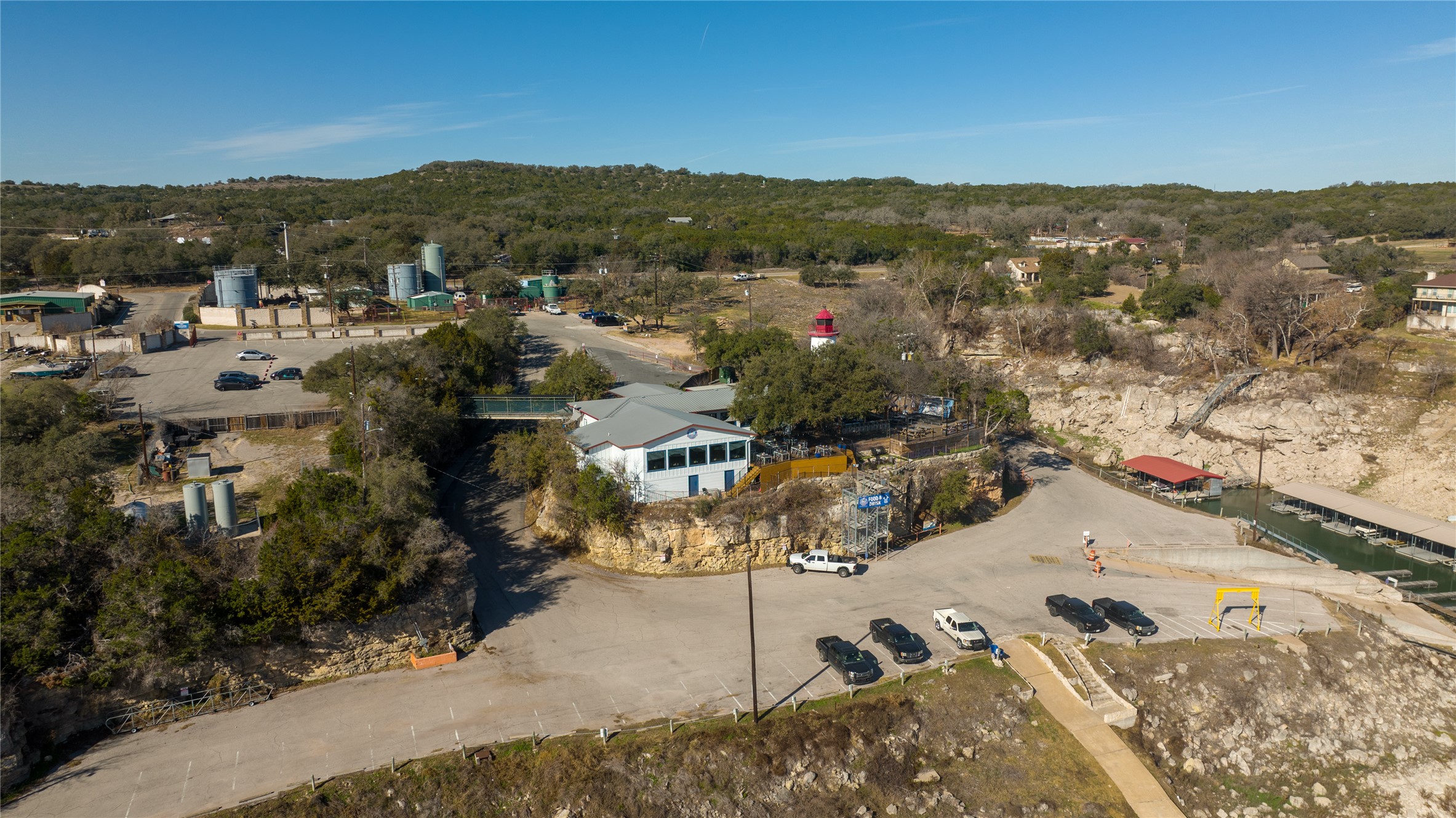 main property photo 14