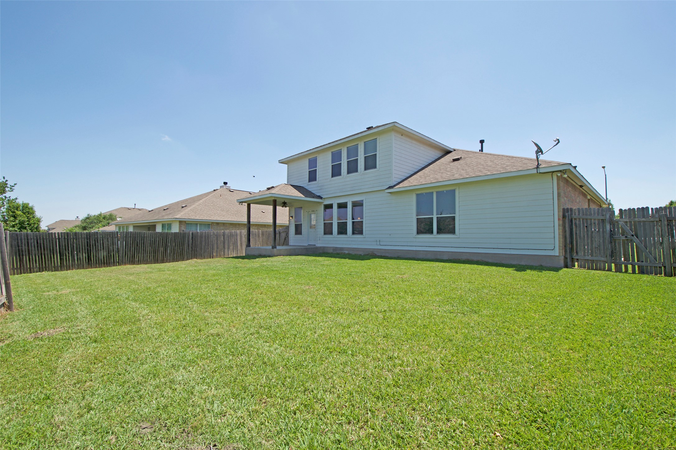 main property photo 37