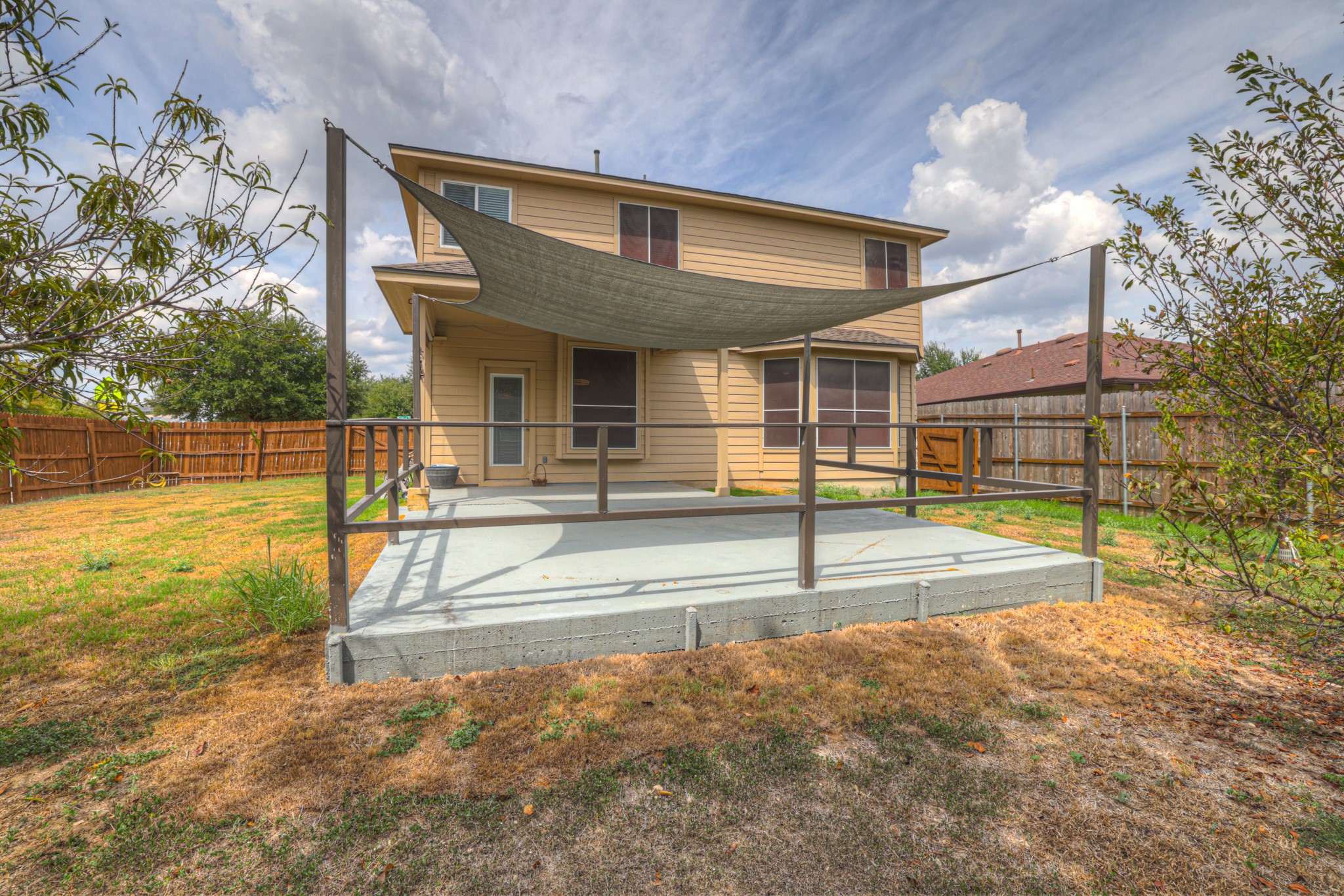 main property photo 32