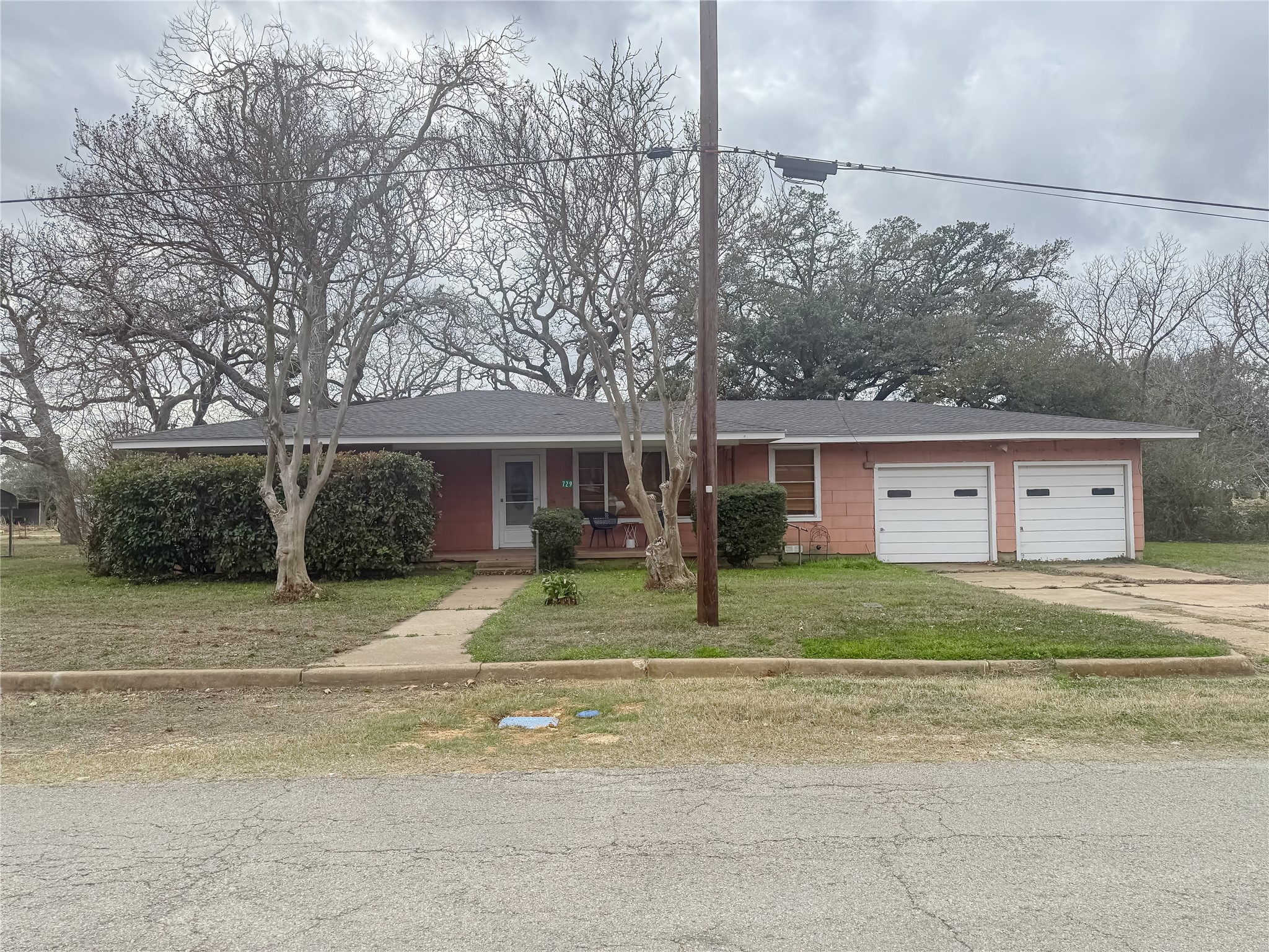 main property photo 14