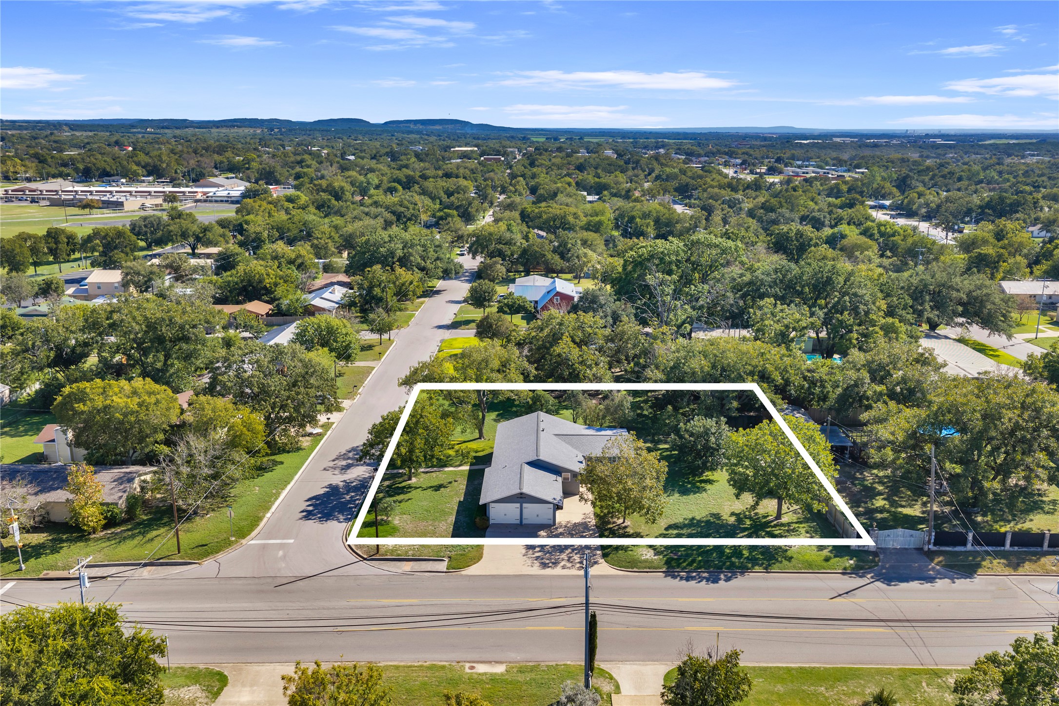 main property photo 25