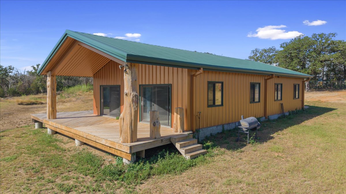 main property photo 13