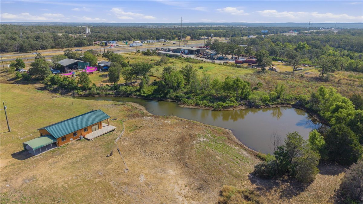 main property photo 35