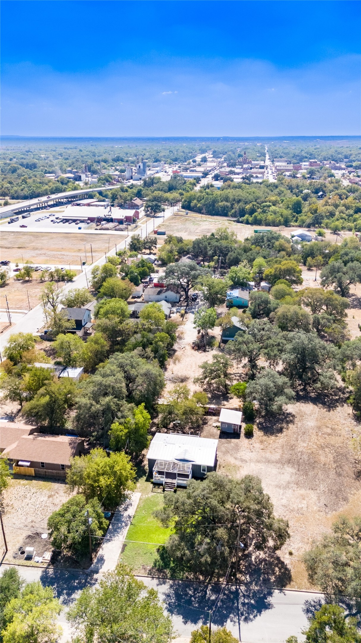 main property photo 20