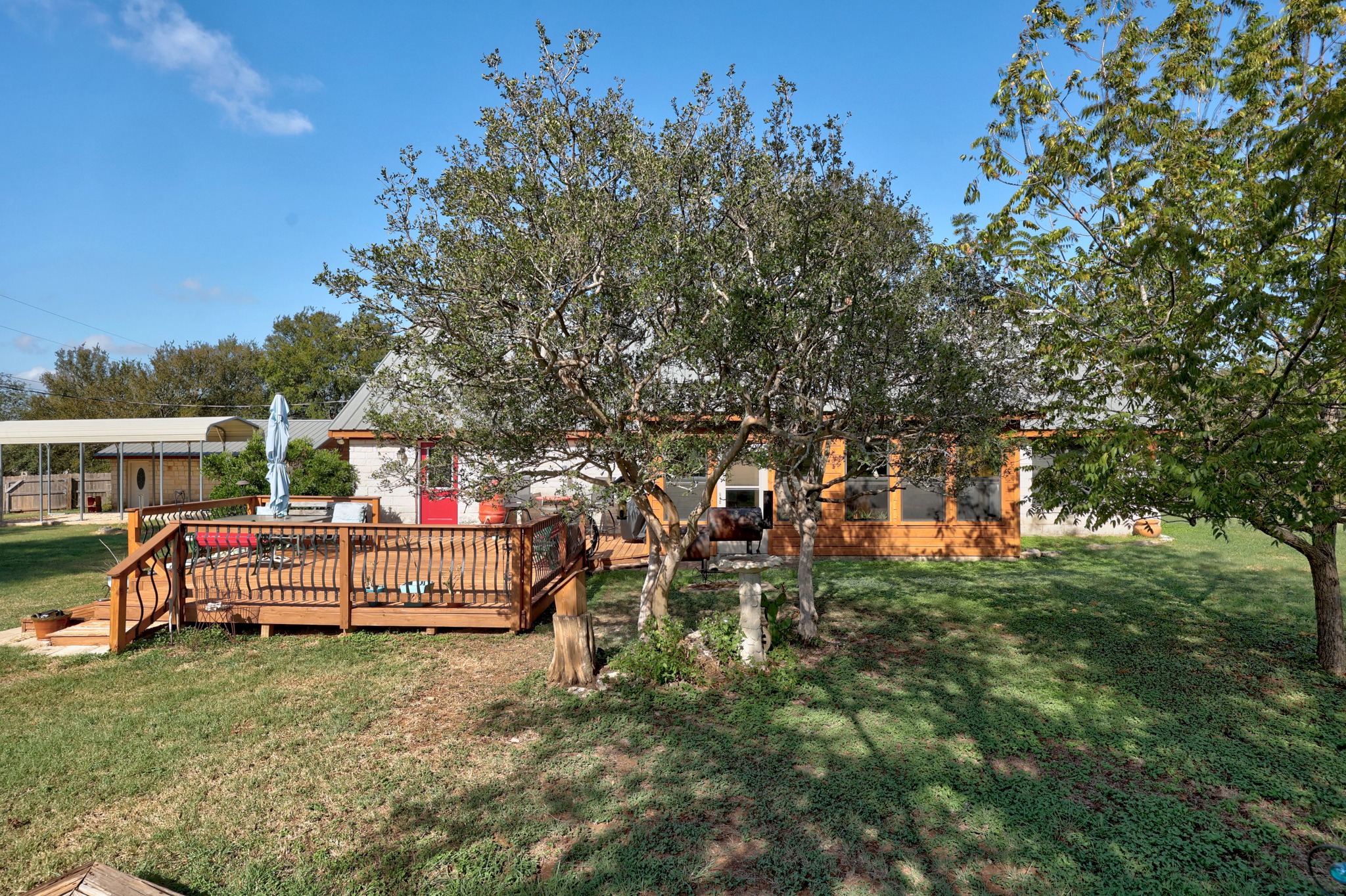 main property photo 35