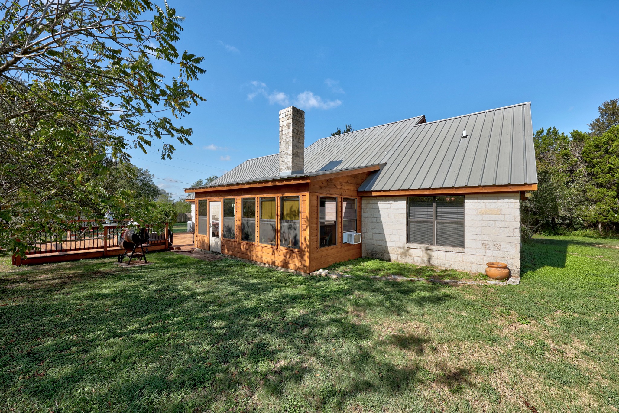main property photo 36