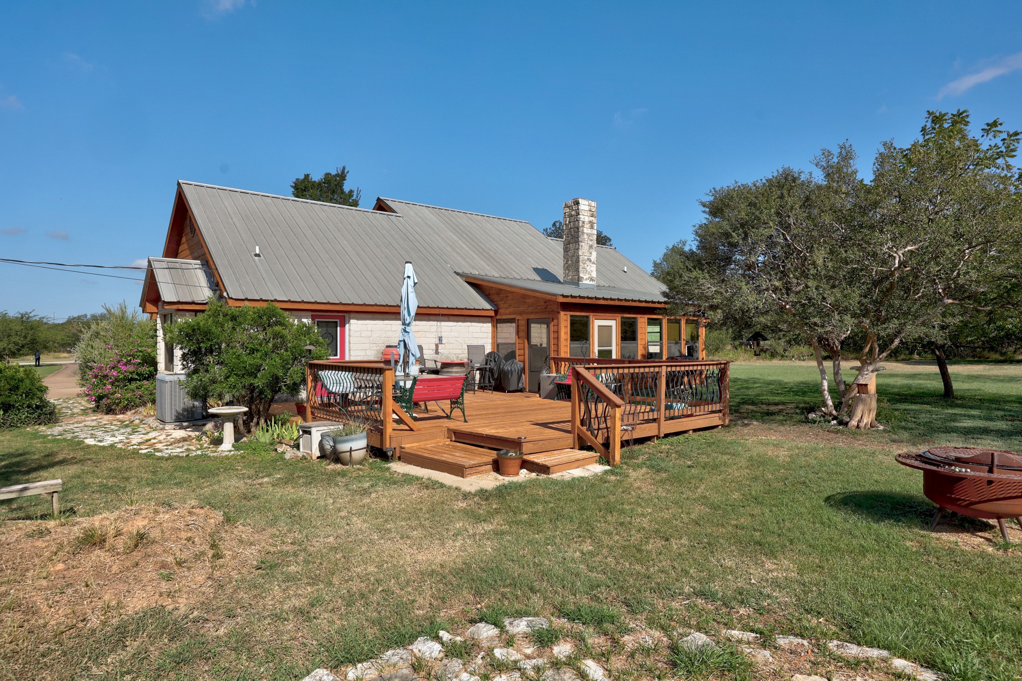 main property photo 39
