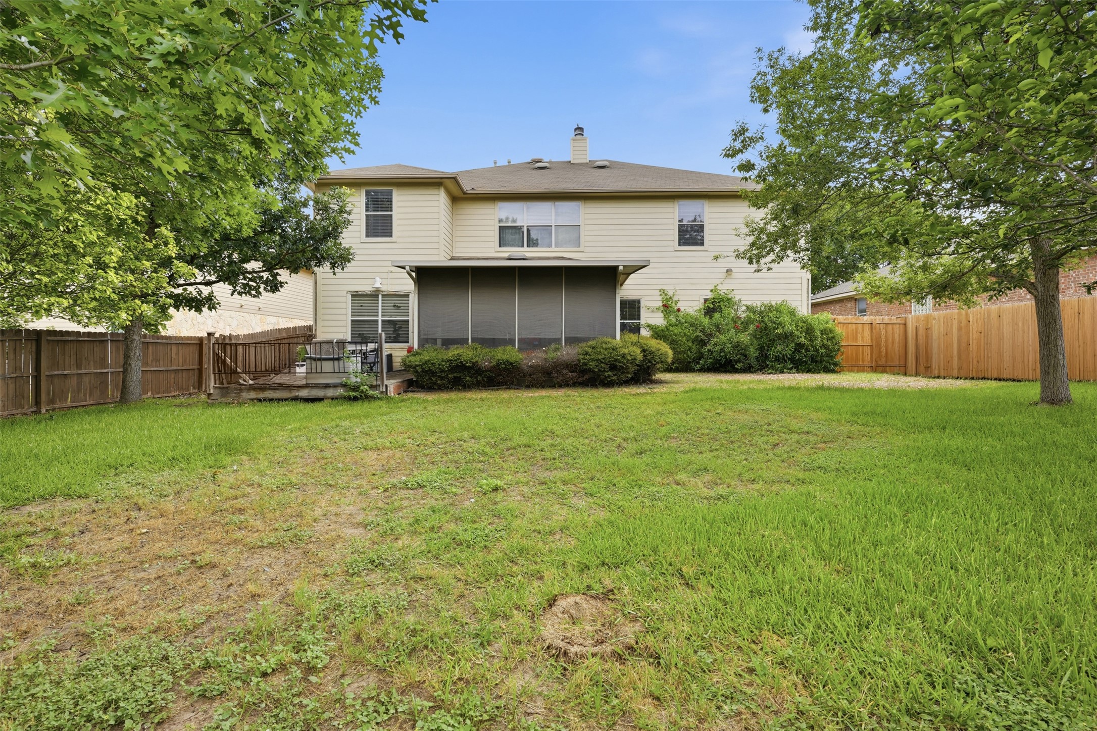 main property photo 35