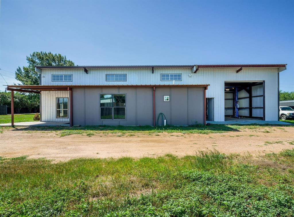 main property photo 33