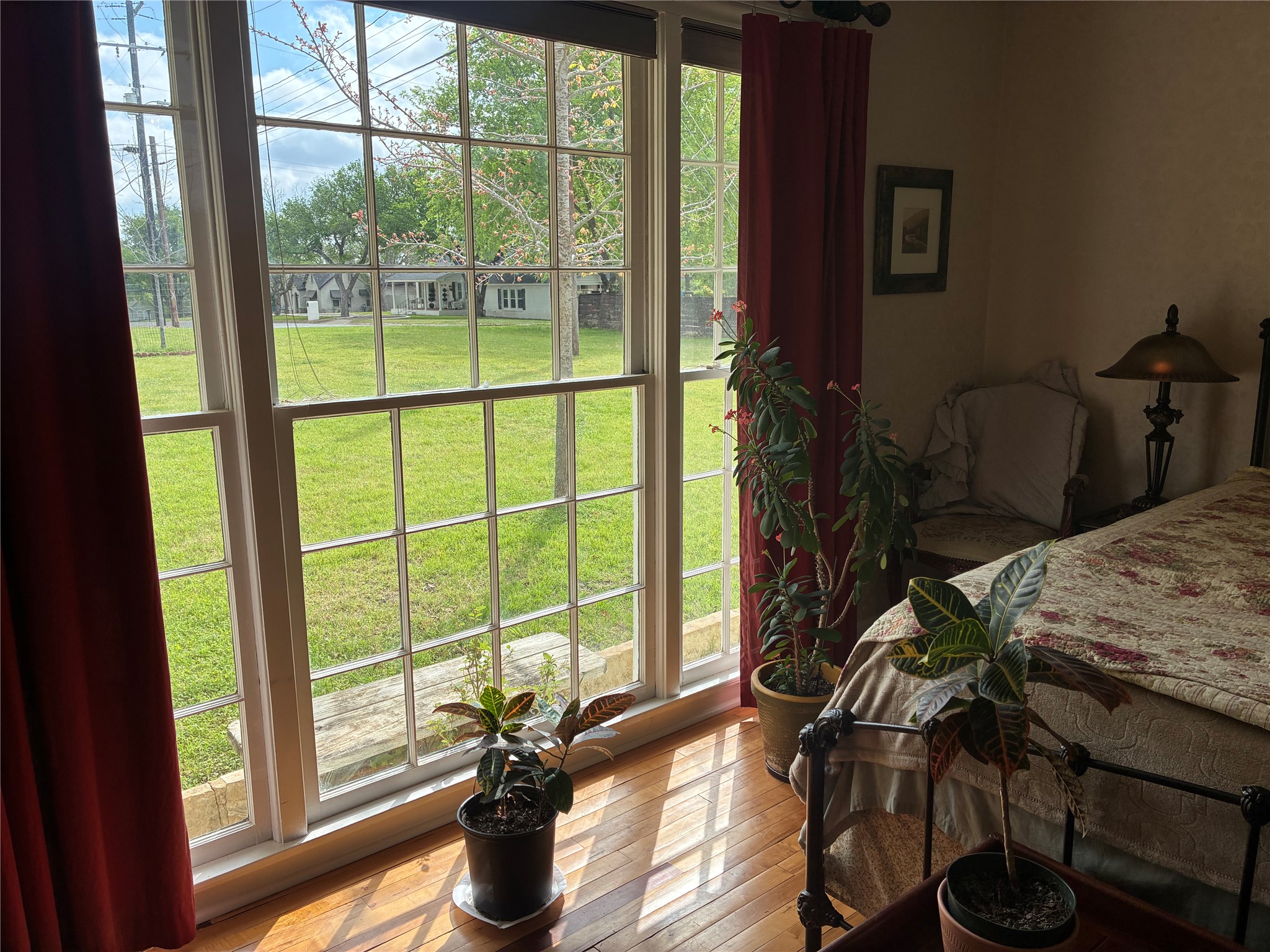 main property photo 20