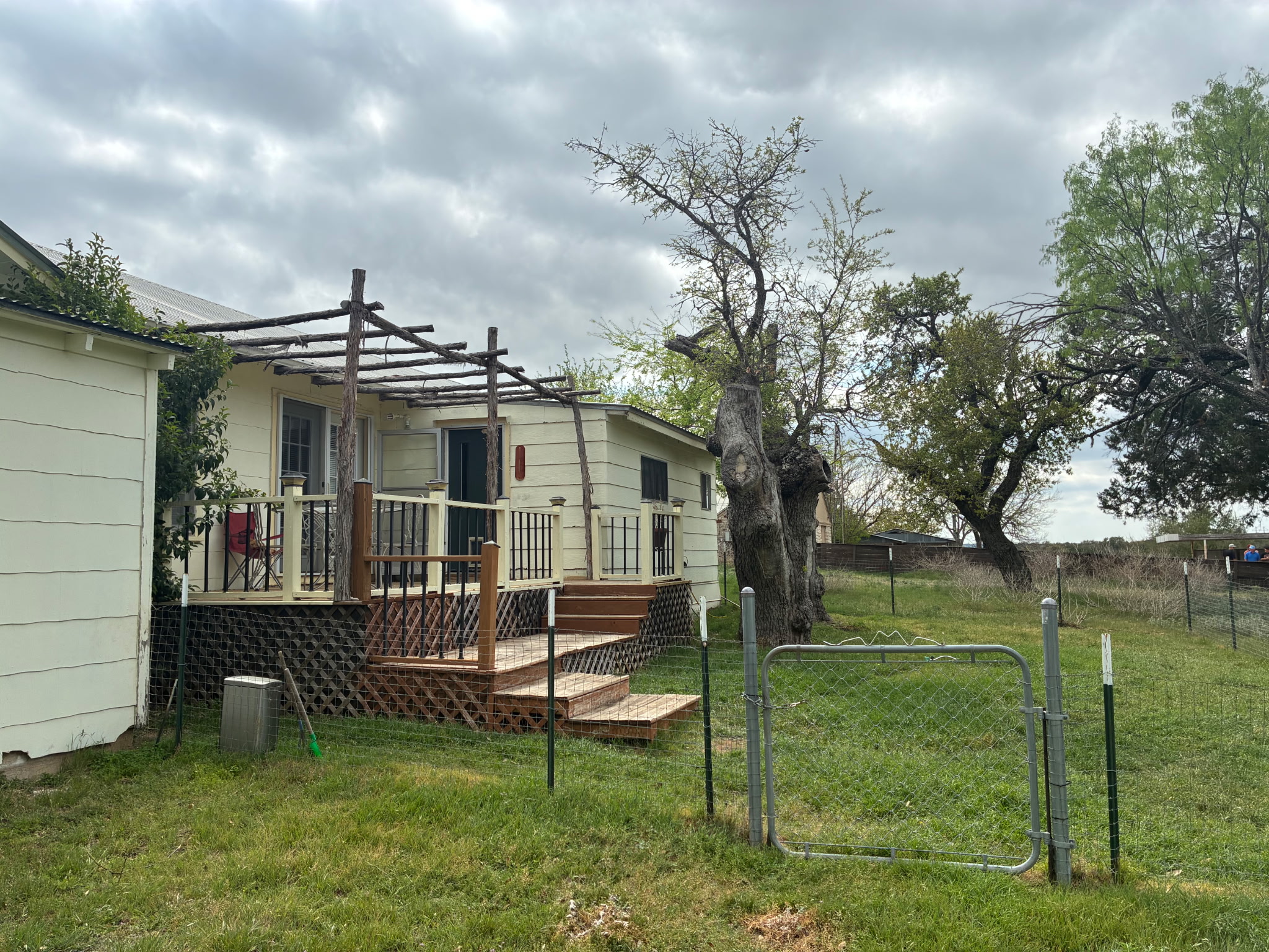 main property photo 27