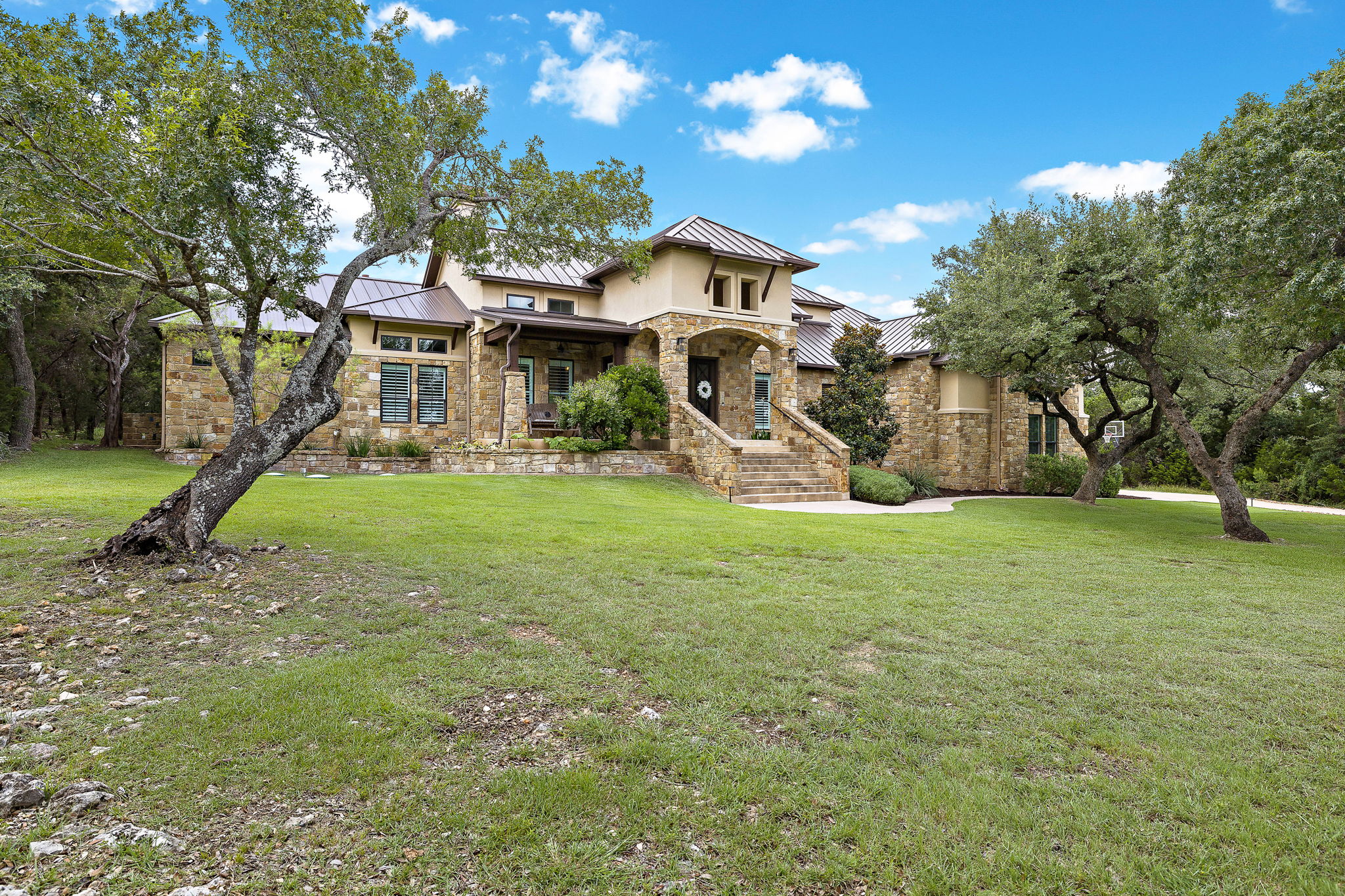 main property photo 38