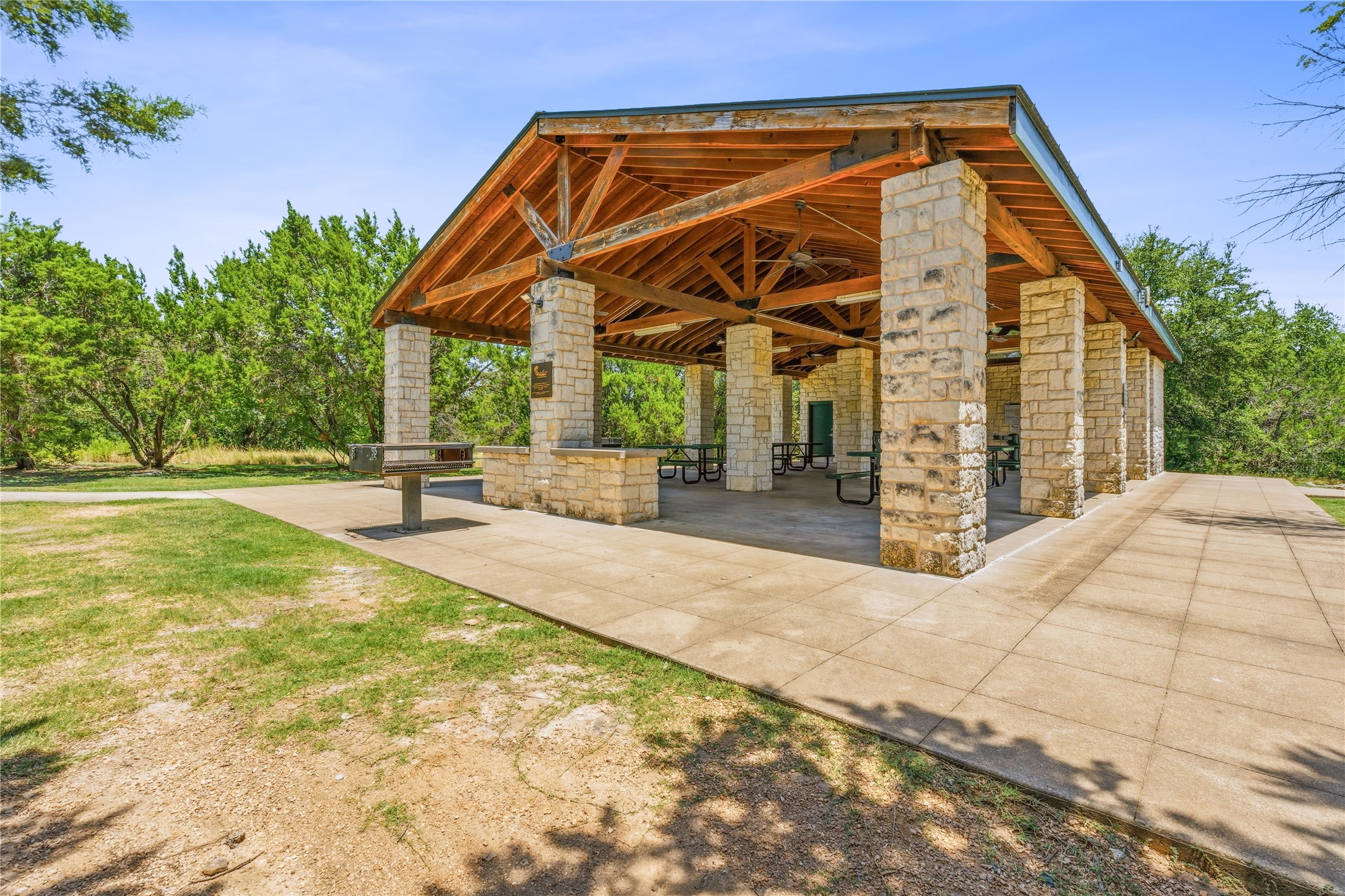 main property photo 34