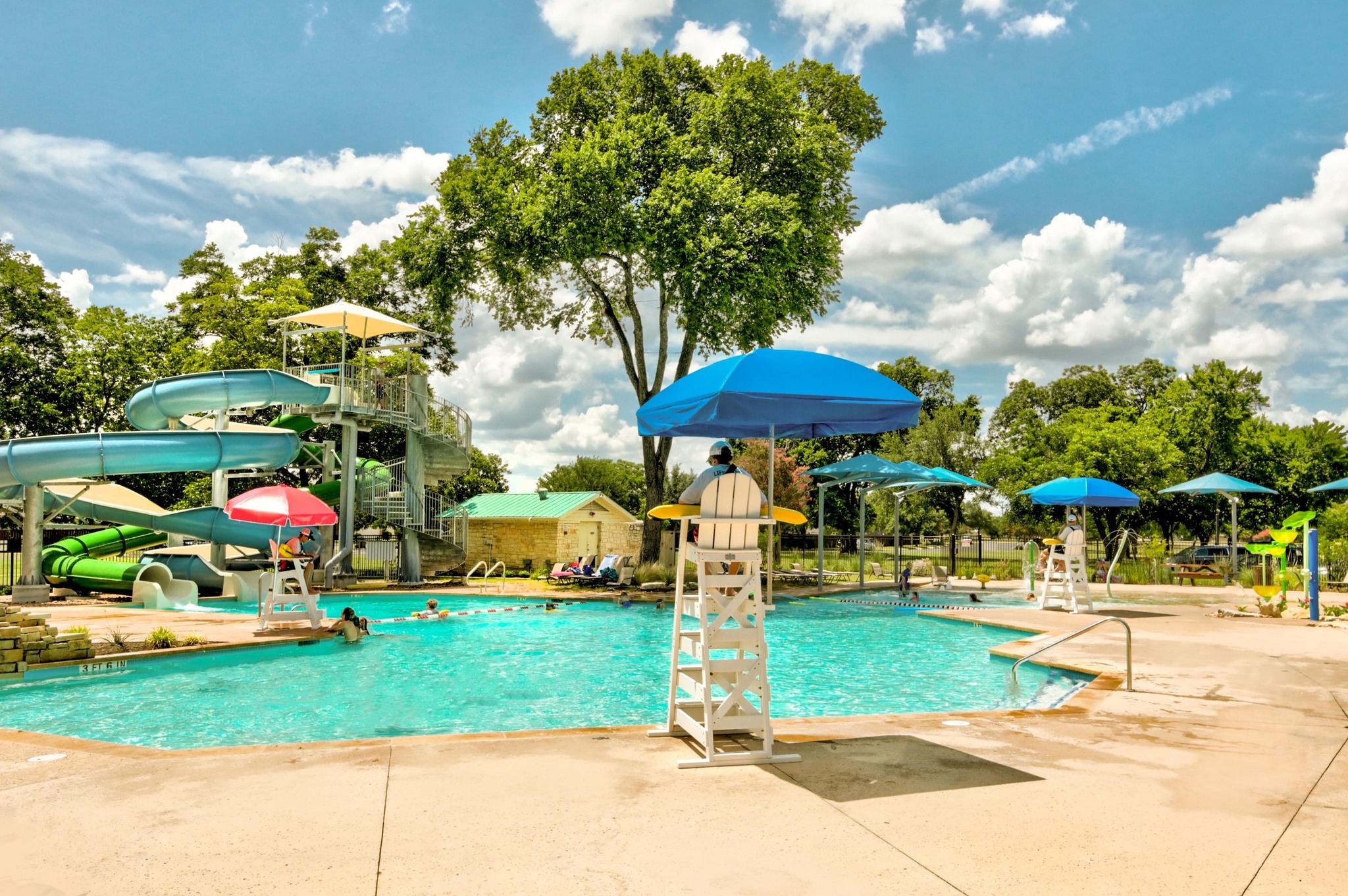 main property photo 28