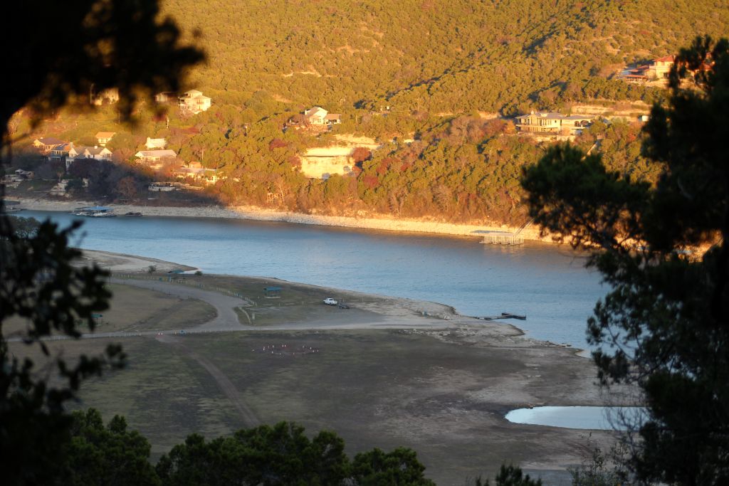 main property photo 10