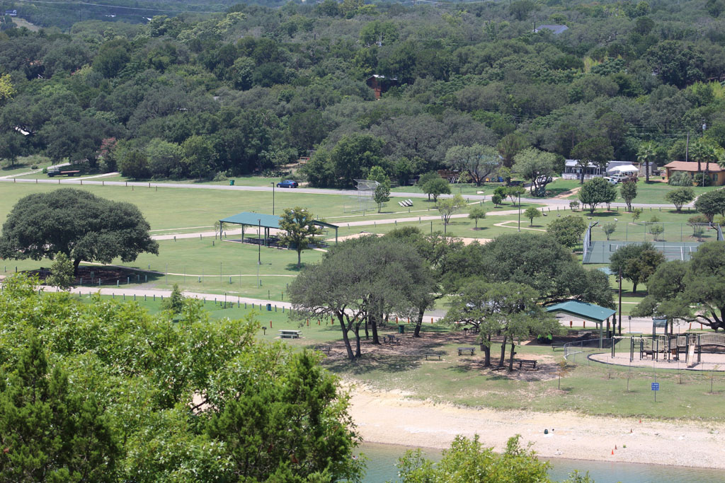 main property photo 8