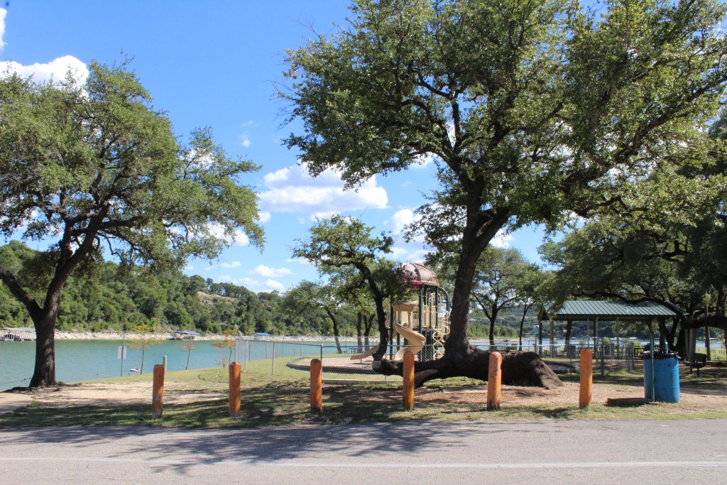 main property photo 9