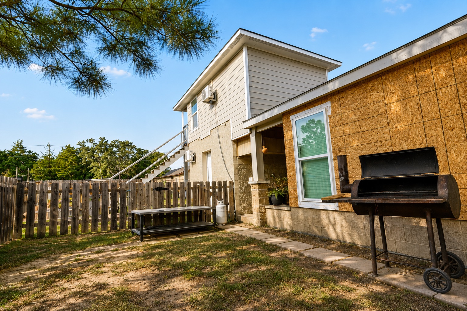 main property photo 37