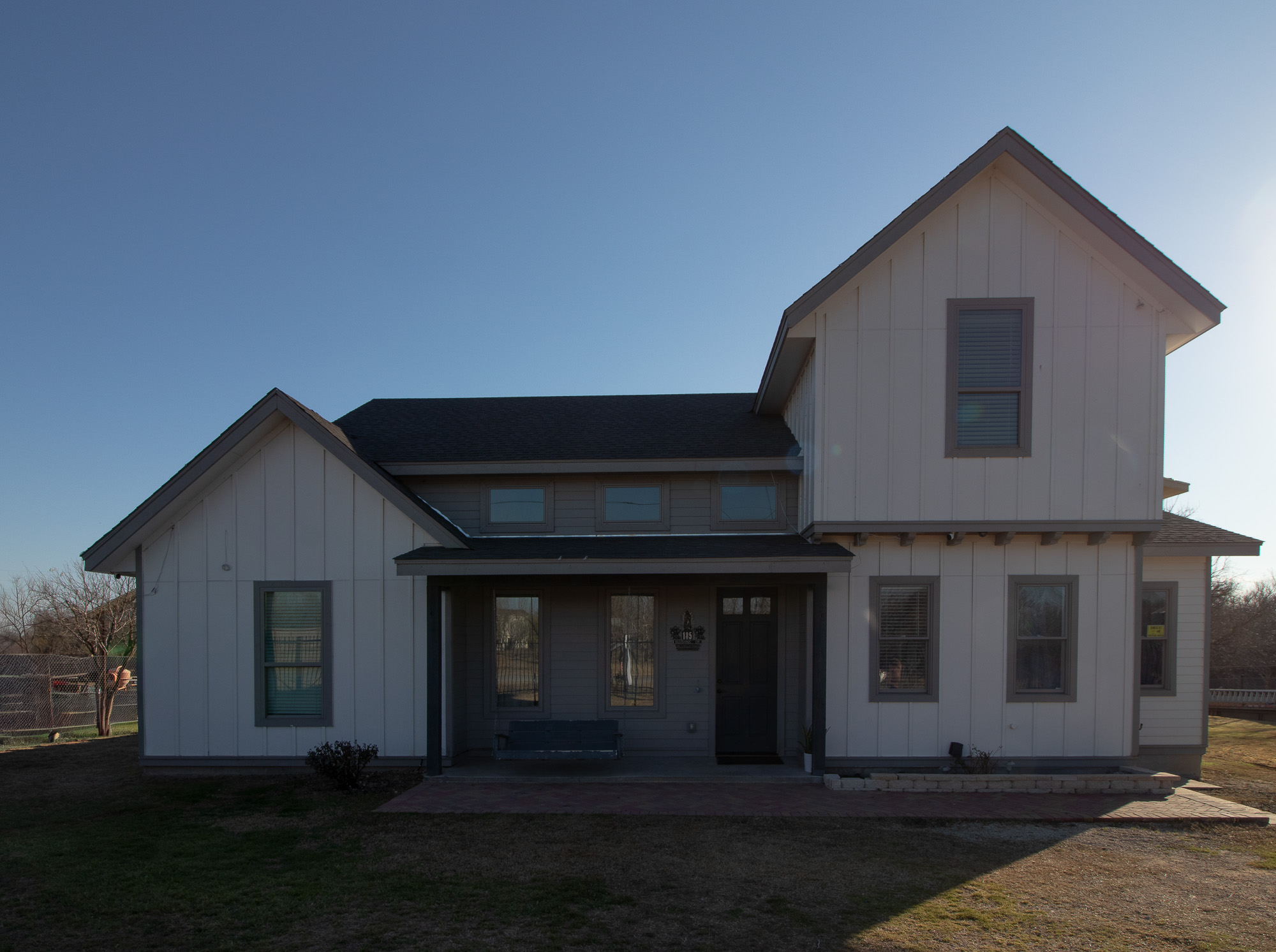 main property photo 3