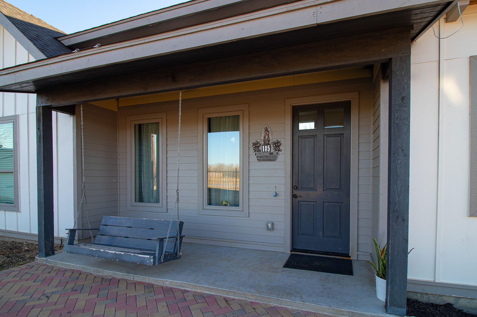 main property photo 8