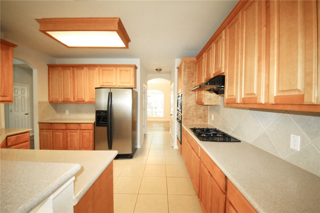 main property photo 5