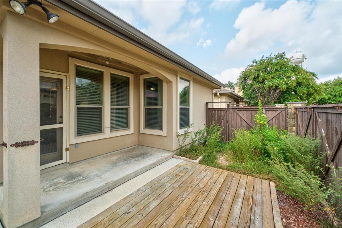 main property photo 29