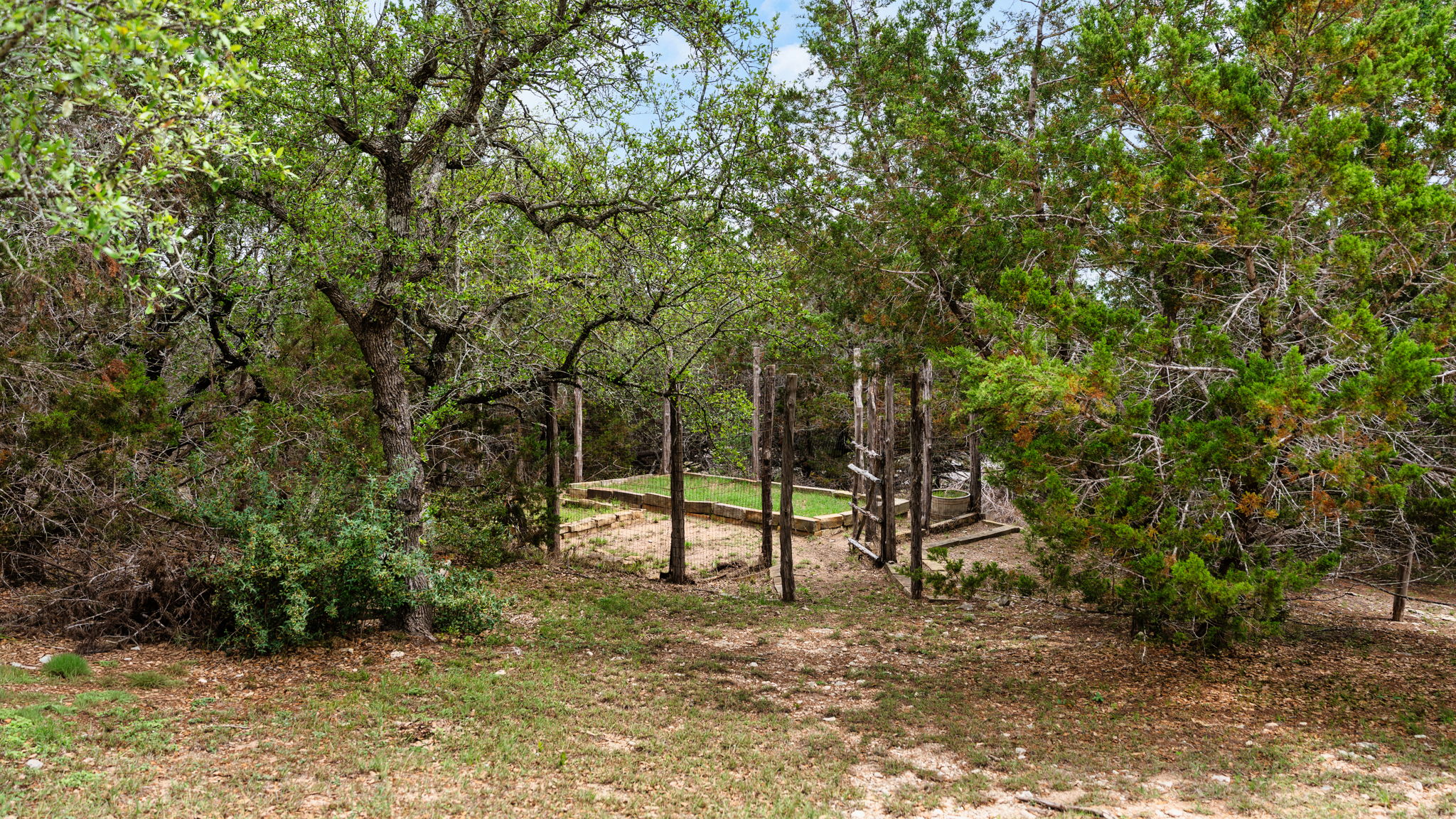 main property photo 36